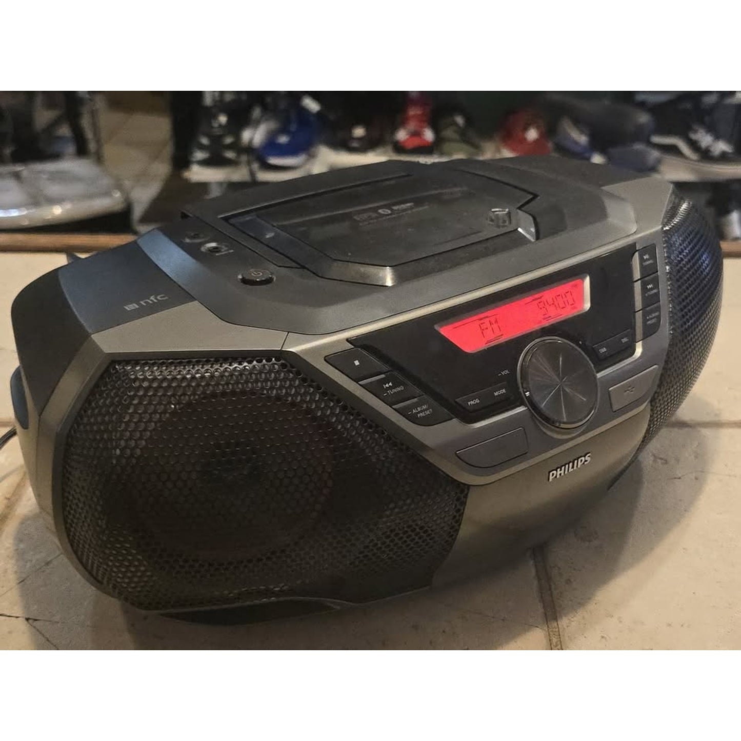 Philips Bluetooth Radio Boombox / No CD /