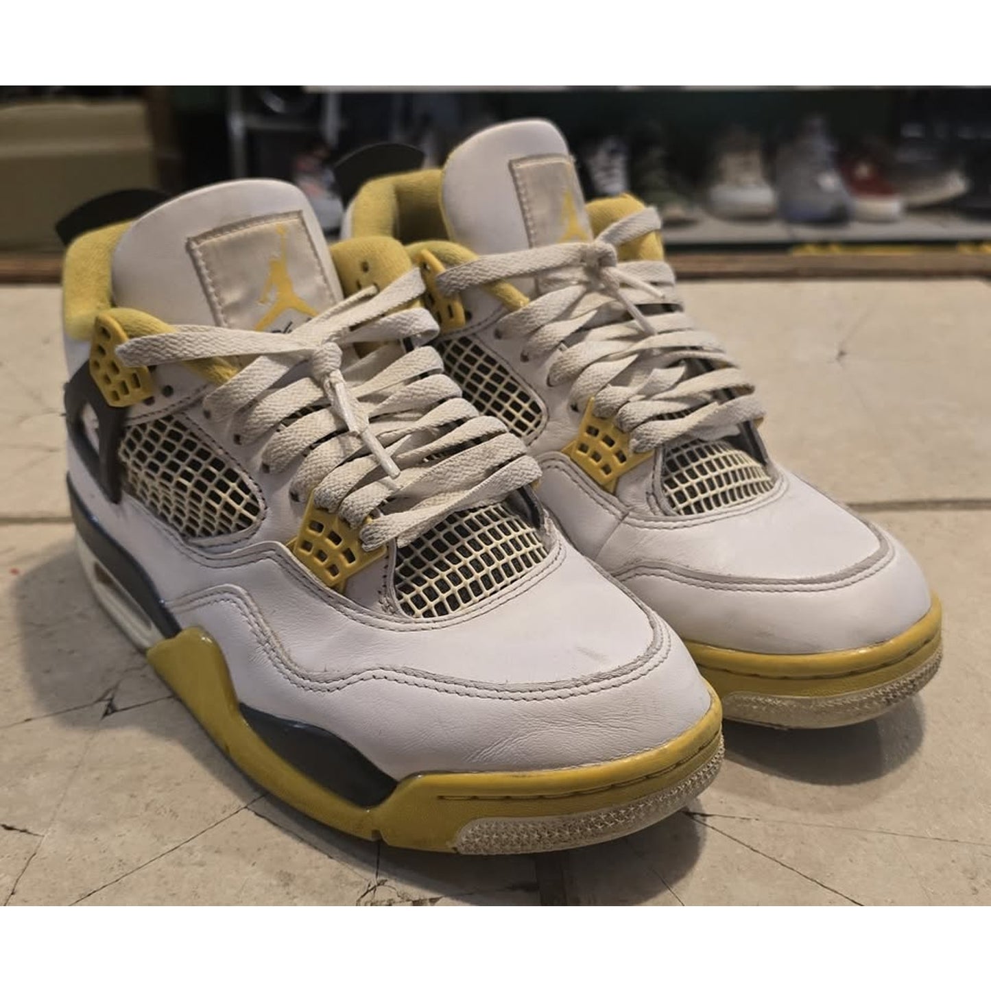 Nike Air Jordan 4 Retro "Vivid Sulfur" / AQ9129-101 / 8W /