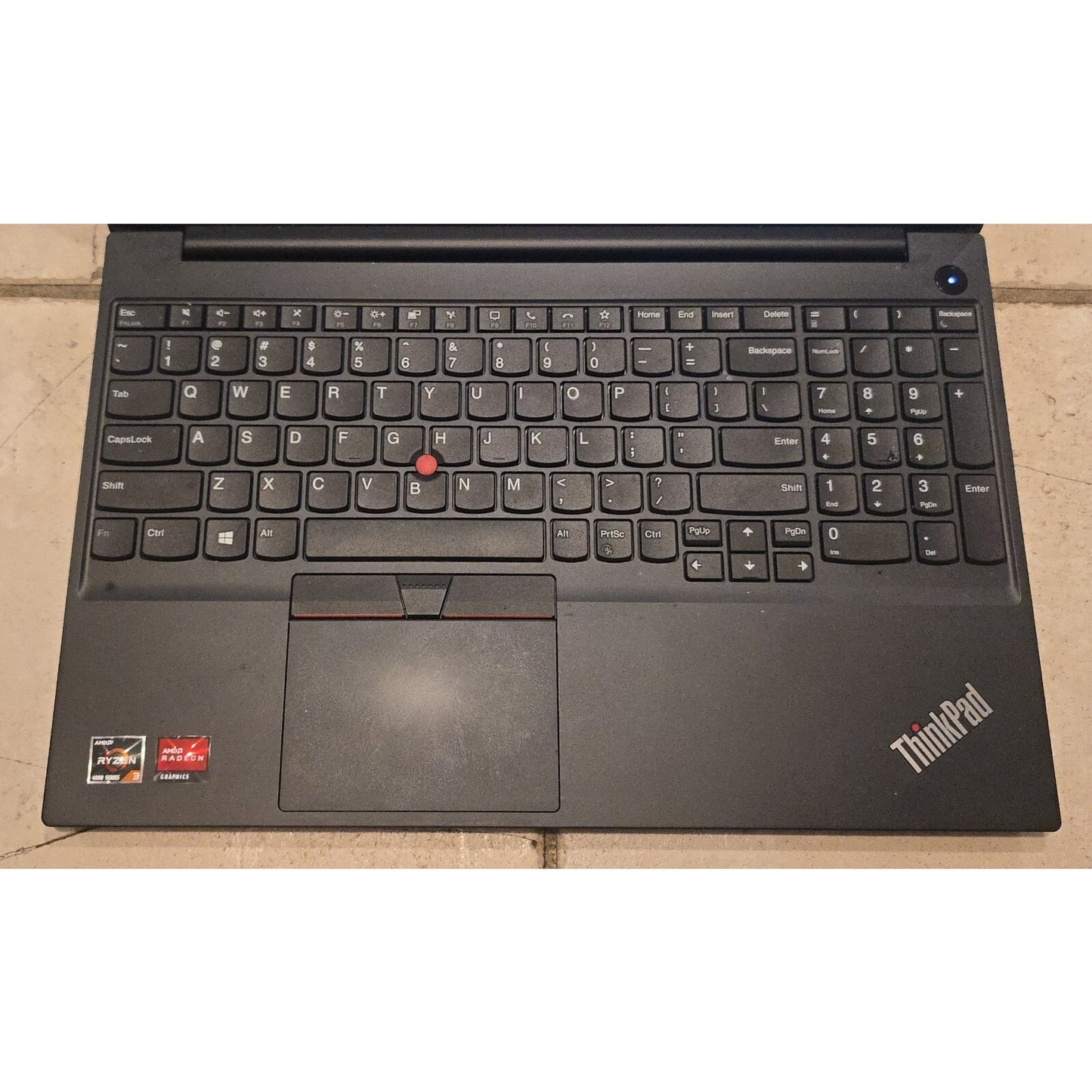 15.6"Lenovo ThinkPad E15 Gen 2 AMD Ryzen 3 4300U 2.70GHz RAM 8GB SSD 256GB