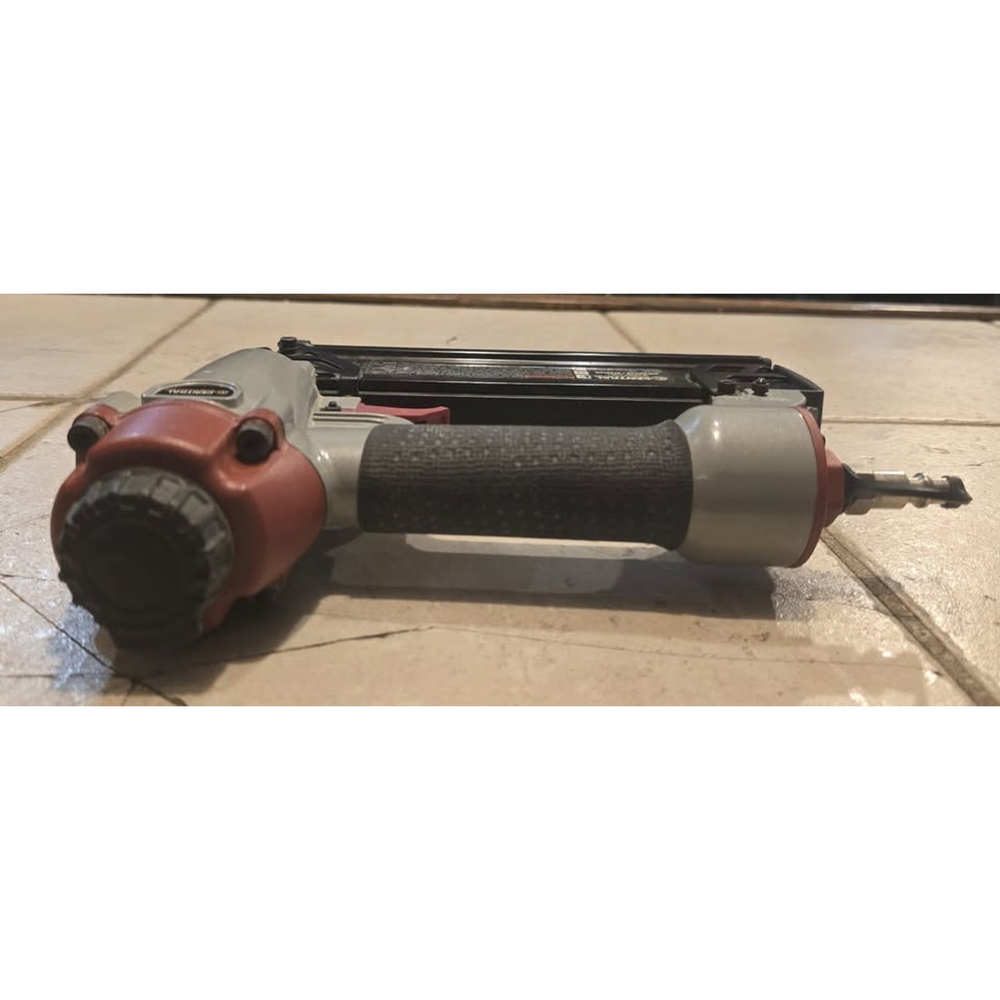 Central Pneumatic 18 Gauge 2-In-1 Air Nailer Stapler / 64269 /