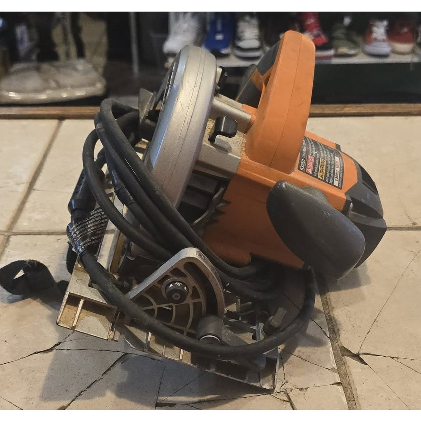 Ridgid 7-1/4" Corded Circular Saw / R32021 /