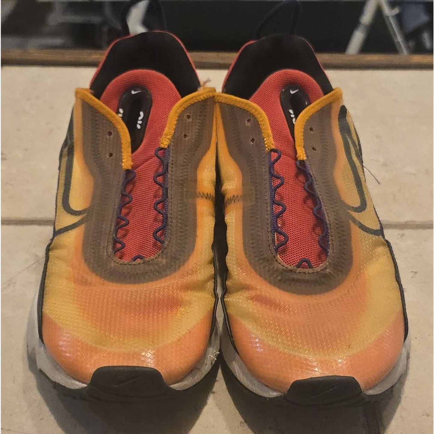 Nike Air Max 2090 Magma Orange / 9.5M / BV9977-800 /