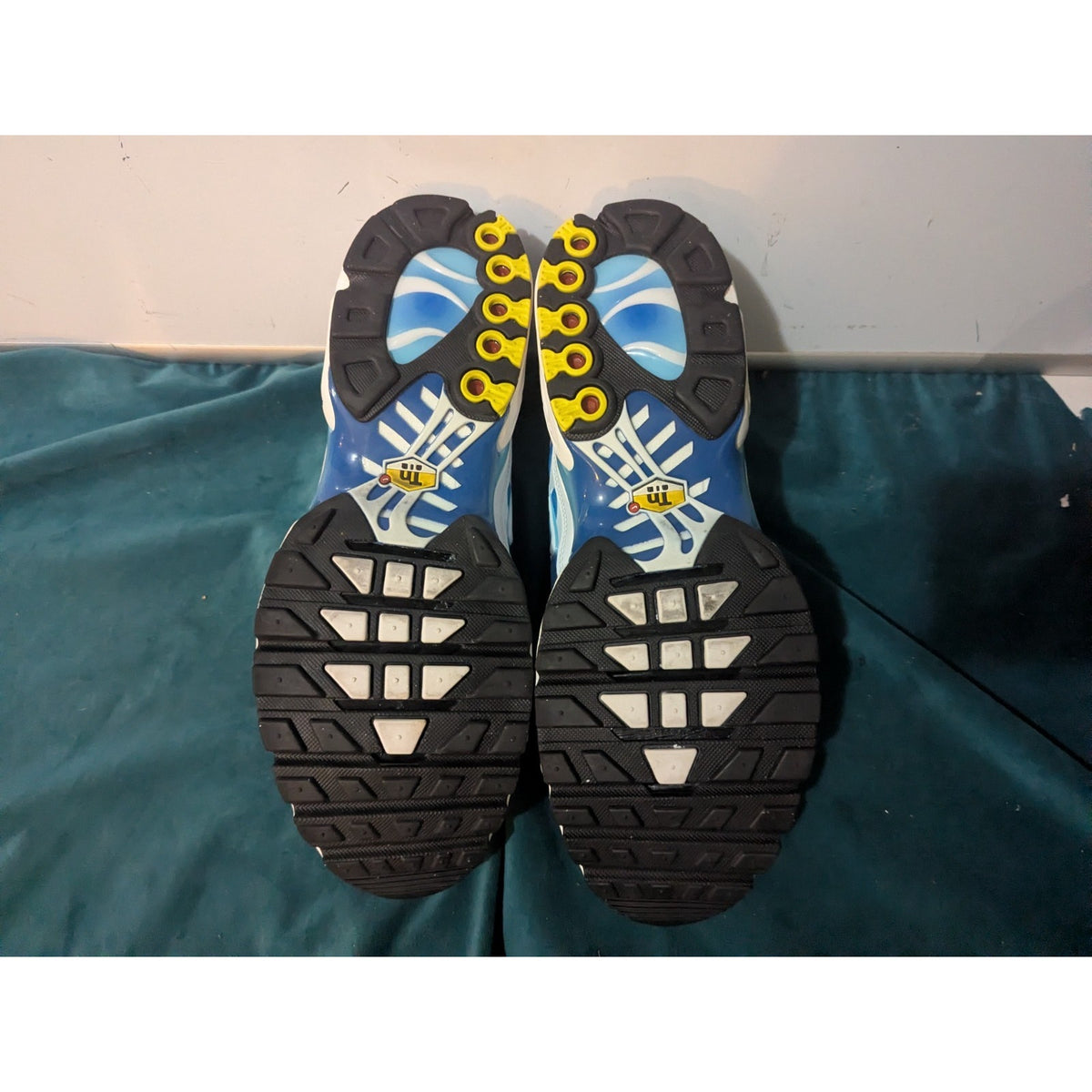 Nike Air Max Plus Sky Blue 852630-411 Men's Size 10.5