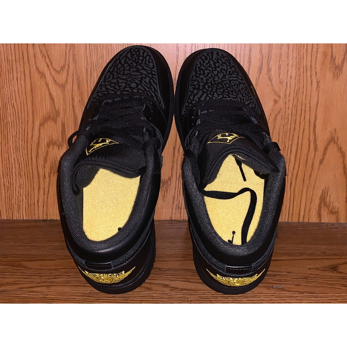 Nike Air Jordan 1 Low SE Black Anthracite Tour Yellow IM6568-010 Men’s Size 10.5
