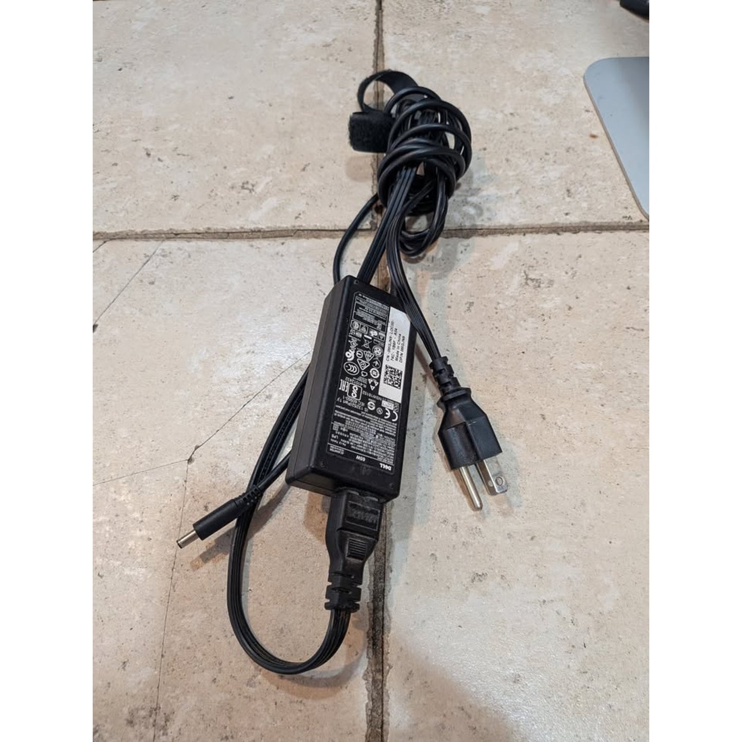 Dell Inspirion 24-3455 AIO / AMD A8-7410 / 1TB / 8 Ram