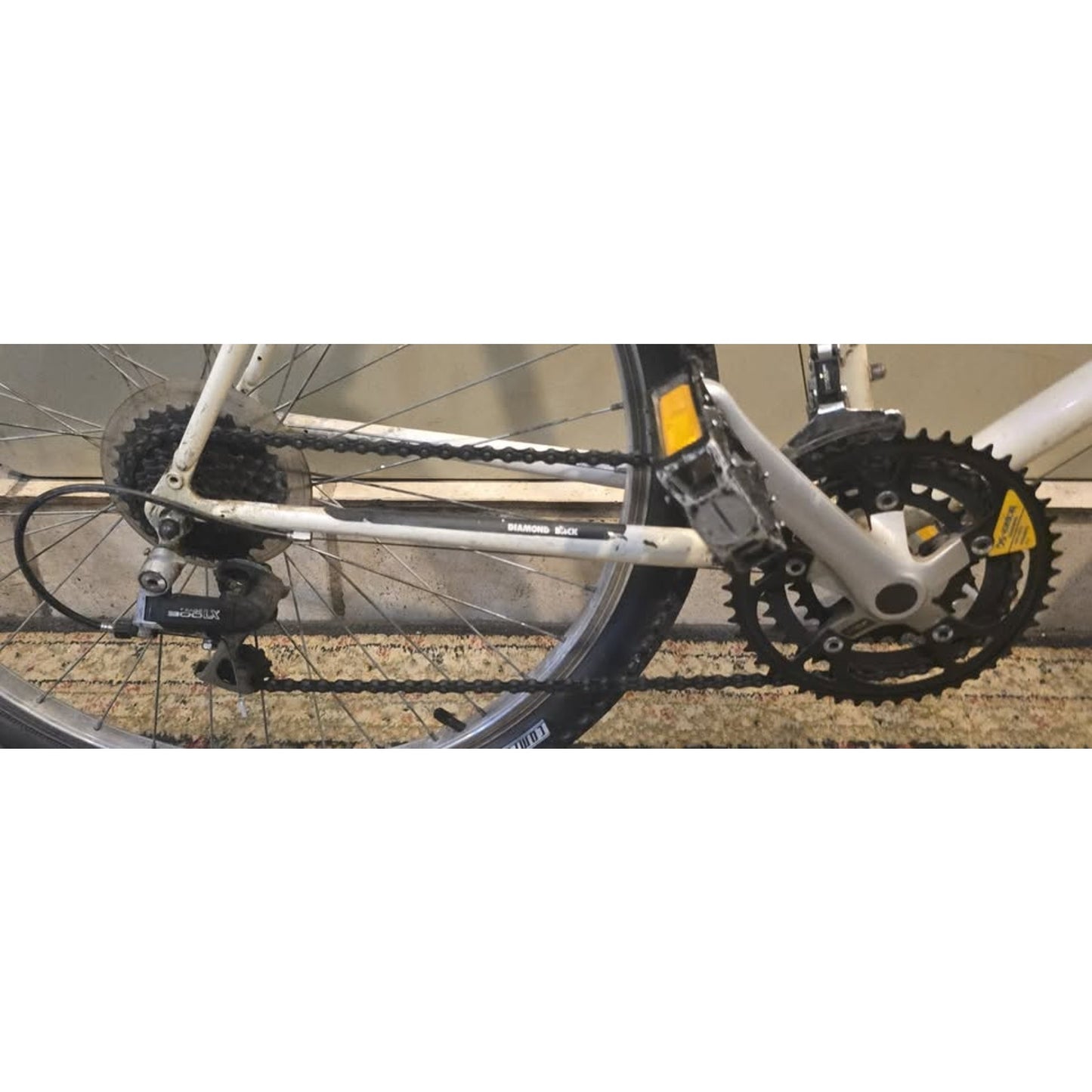 Diamondback Topanga Mountain Bike / 26" Wheels / 23" XL Frame / 21-Speed
