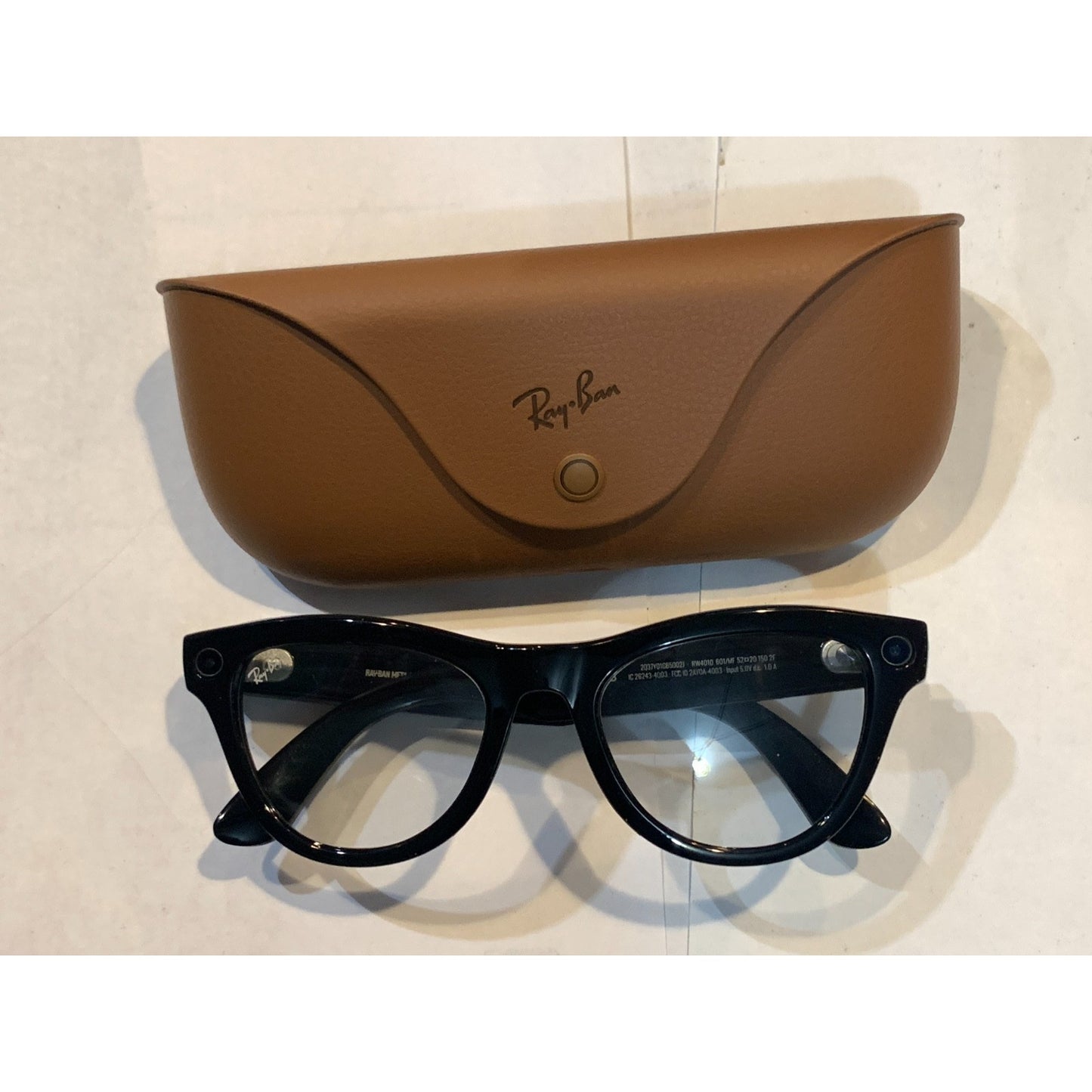 Ray-Ban Meta Skyler glasses with Meta AI Transitions Blue Lenses Shiny Black