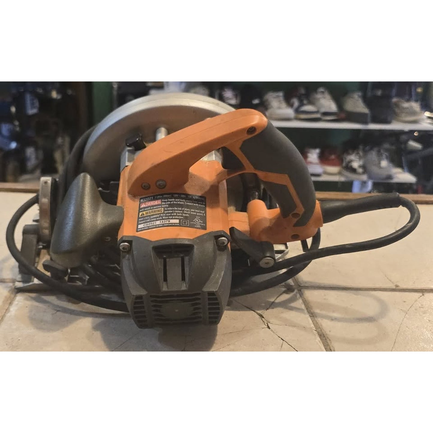 Ridgid 7-1/4" Corded Circular Saw / R32021 /