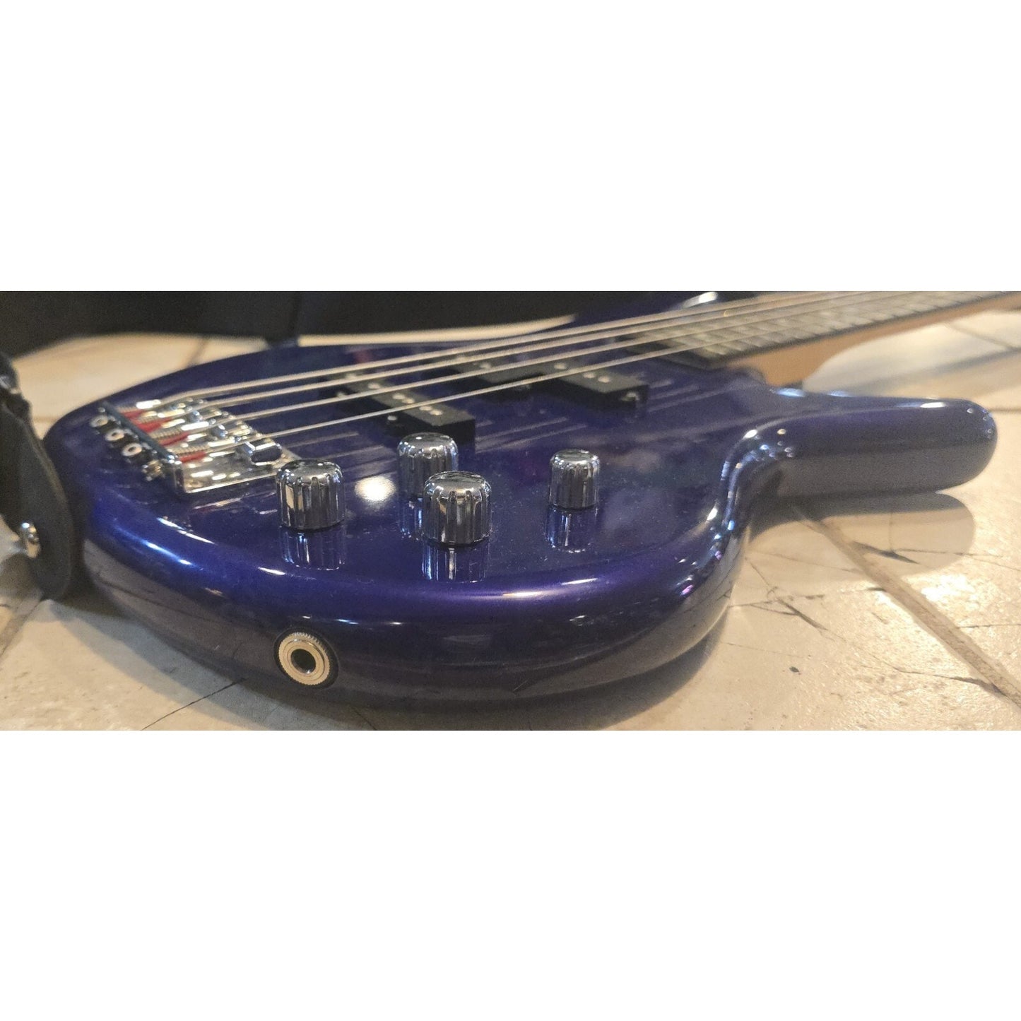 Ibanez 4 String Bass Guitar, Right Handed, Jewel Blue (GSR200JB)