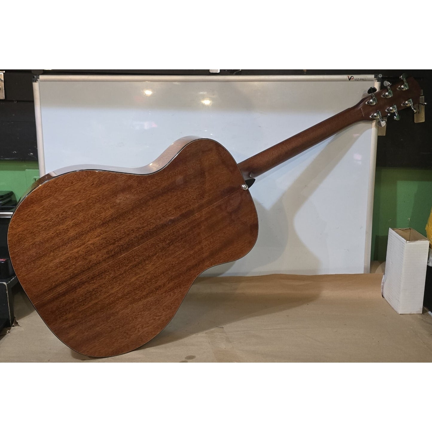 Fender GA-43S RARE Natural Gloss 100% Solid Spruce & Mahogany OM Model w/ Case