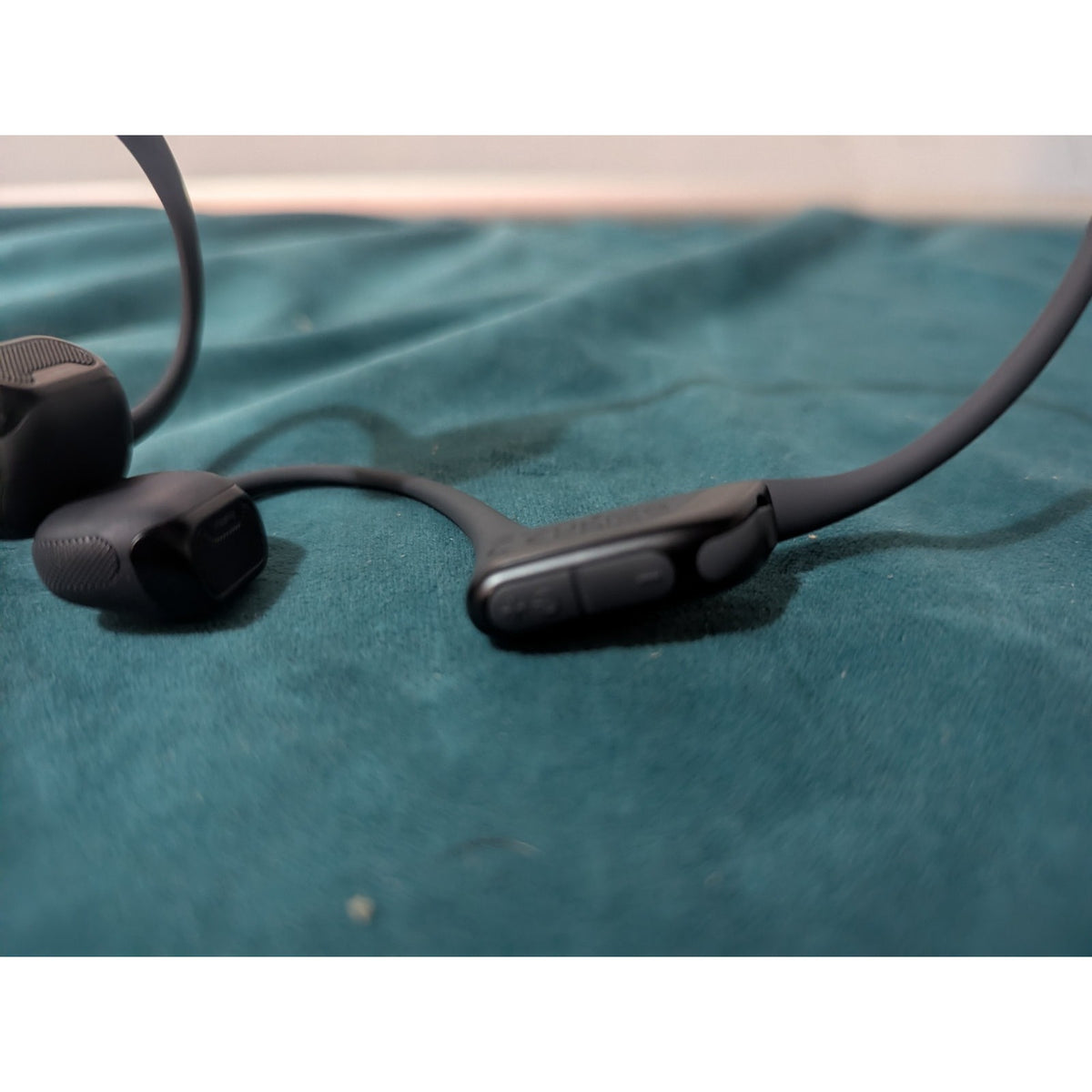 Shokz Openrun Pro 2 Bone Conduction Headphones - Black