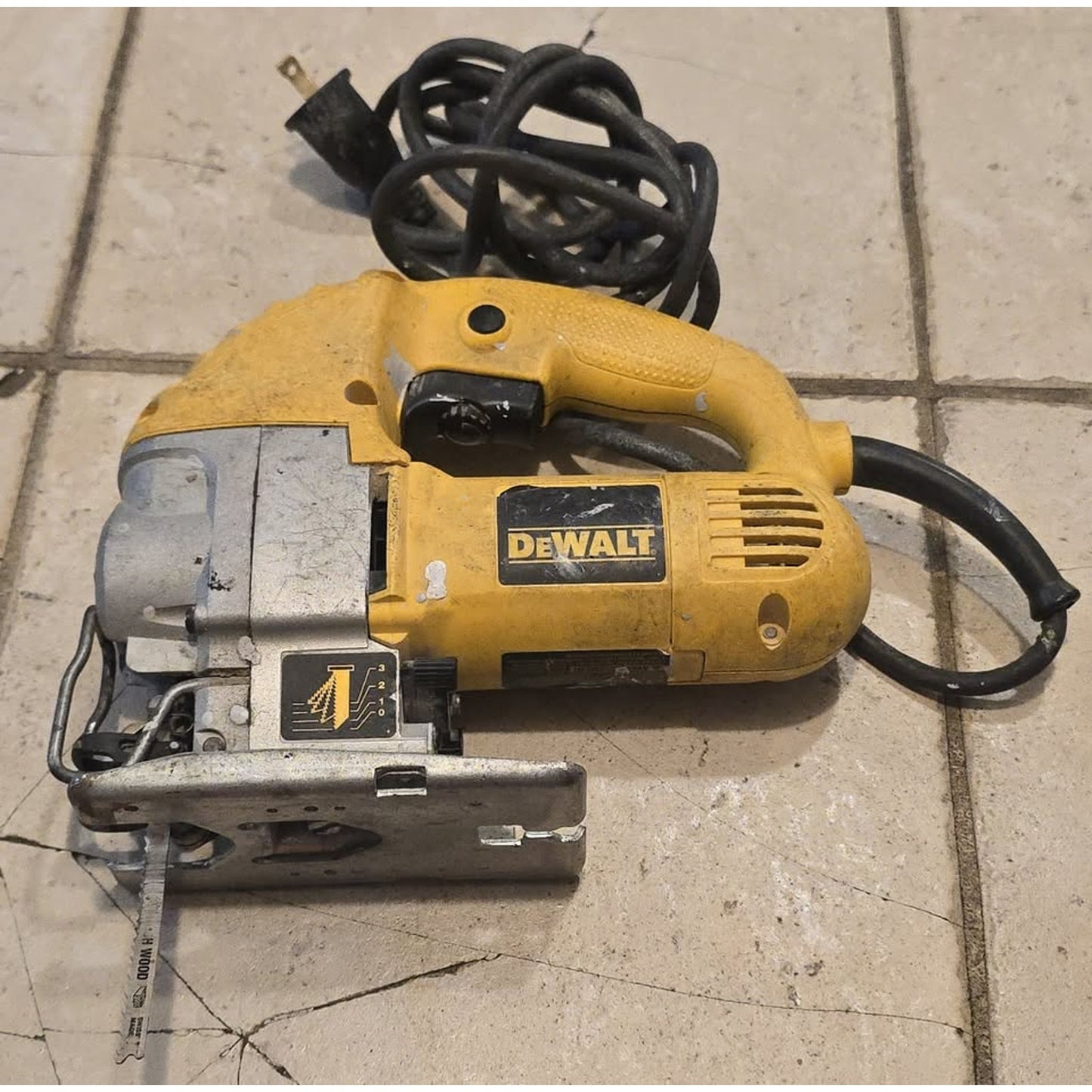 Dewalt 5.5A Corded Orbital Jig Saw / DW317 /