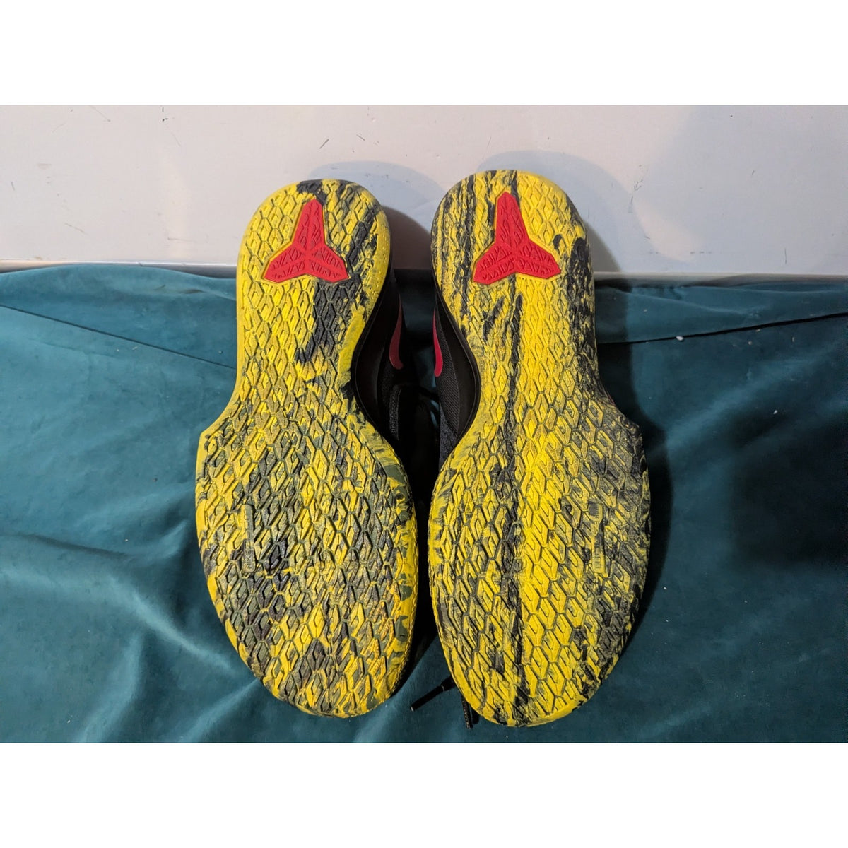 Nike Mamba Fury Alternate Bruce Lee Size 11 Men's CK2087-002