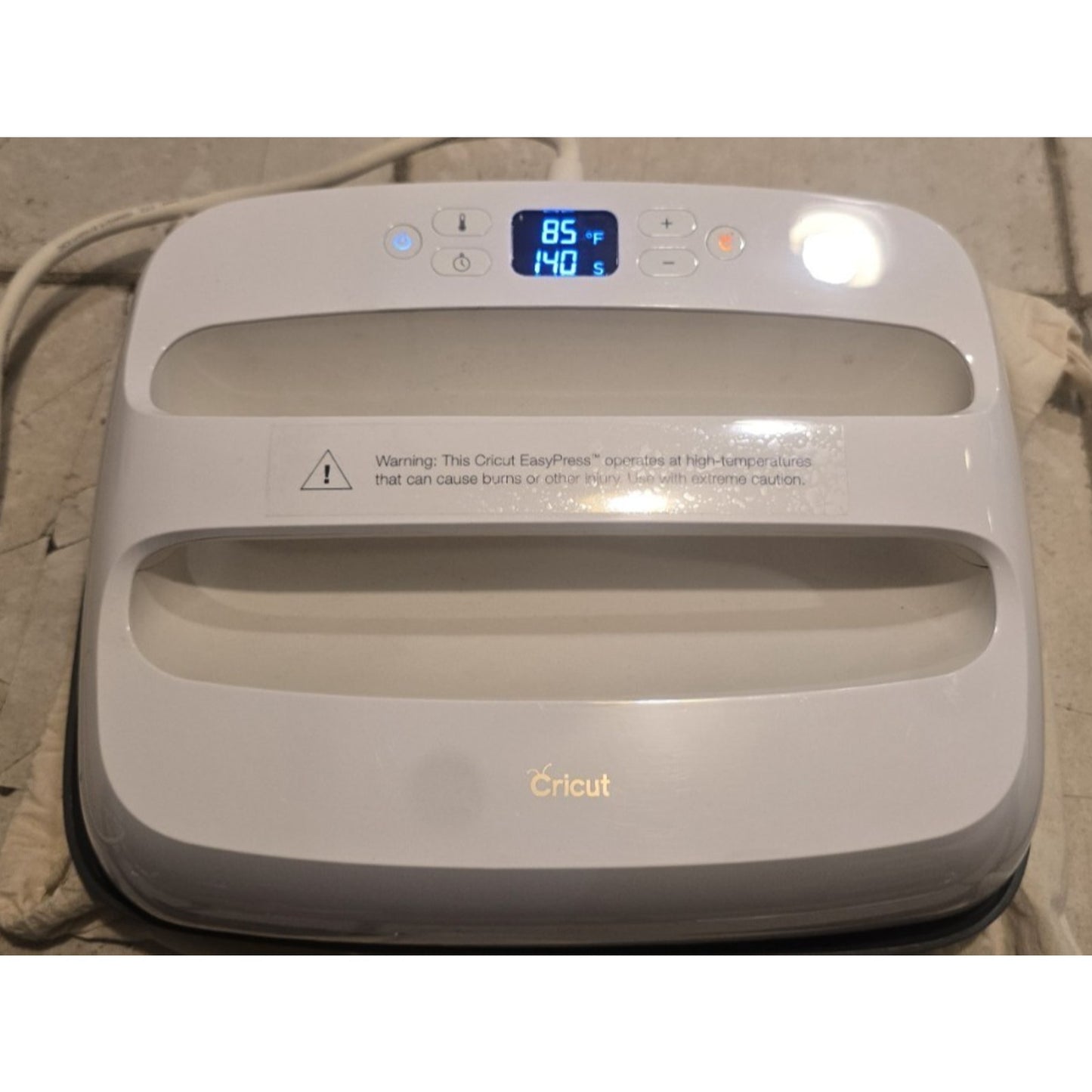 Cricut Easy Press 2 Heat Press Machine 9x9 Inch w/ Base
