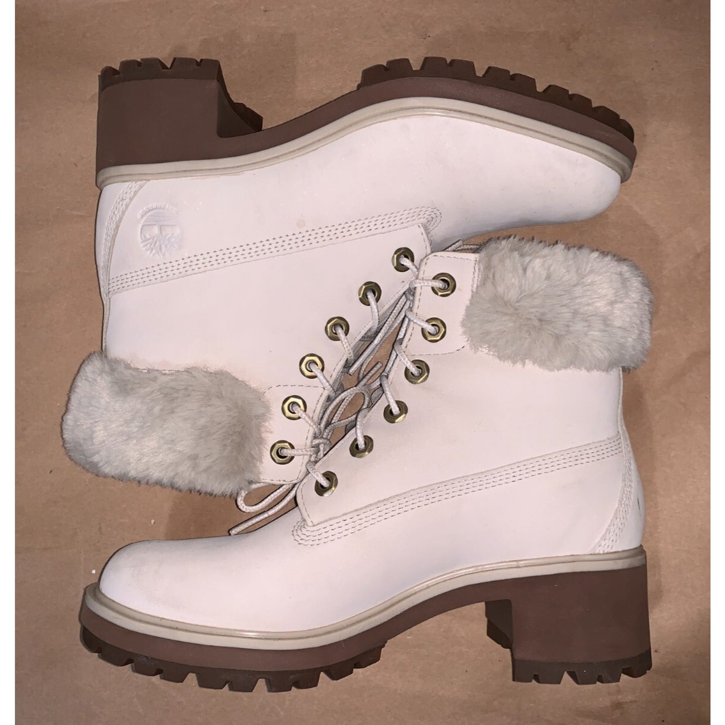 Timberland Women Boots KINSLEY Waterproof Leather Bootie US 8 Cream