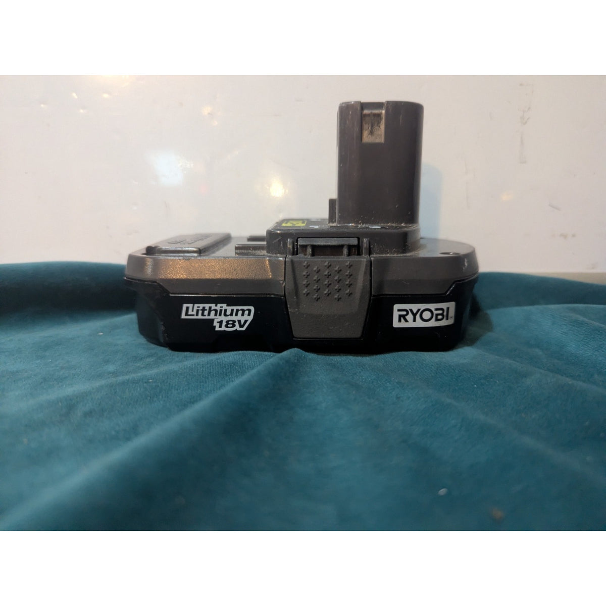 Ryobi ONE+ 18V Cordless Oscillating Multi-Tool Battery Included
