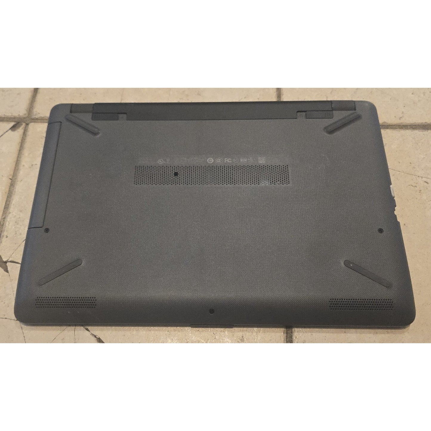 HP 15-3168ngw Laptop AMD E2-9000e RADEON R2 4GB RAM 500GB HDD 2242