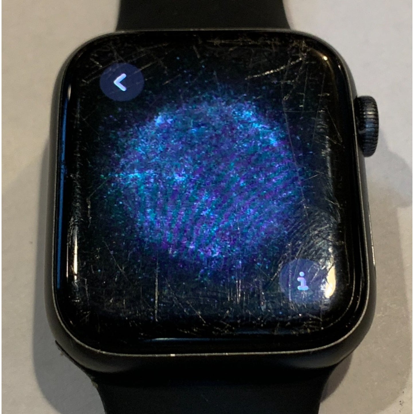 Apple Watch SE 1st Gen 44mm, Space Grey, Cellular, (Scratches)