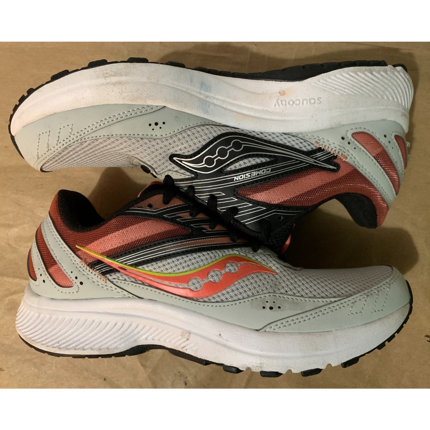 Saucony Womens Cohesion 15 S10701-16 Gray Running Shoes Sneakers Size 9
