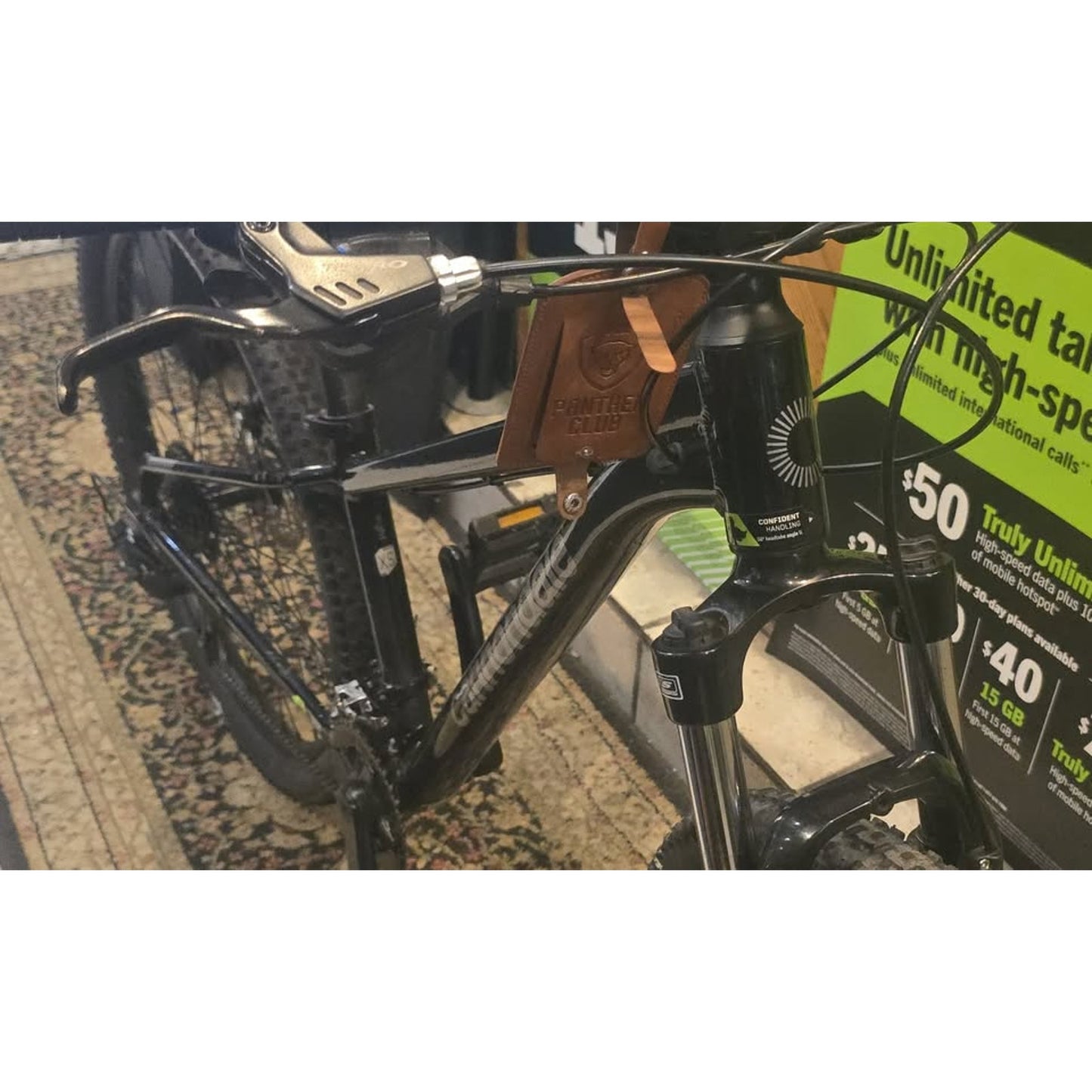 Cannondale Trail 8 Mountain Bike / 13" Frame / 27.5" Wheel / 14-Speed /