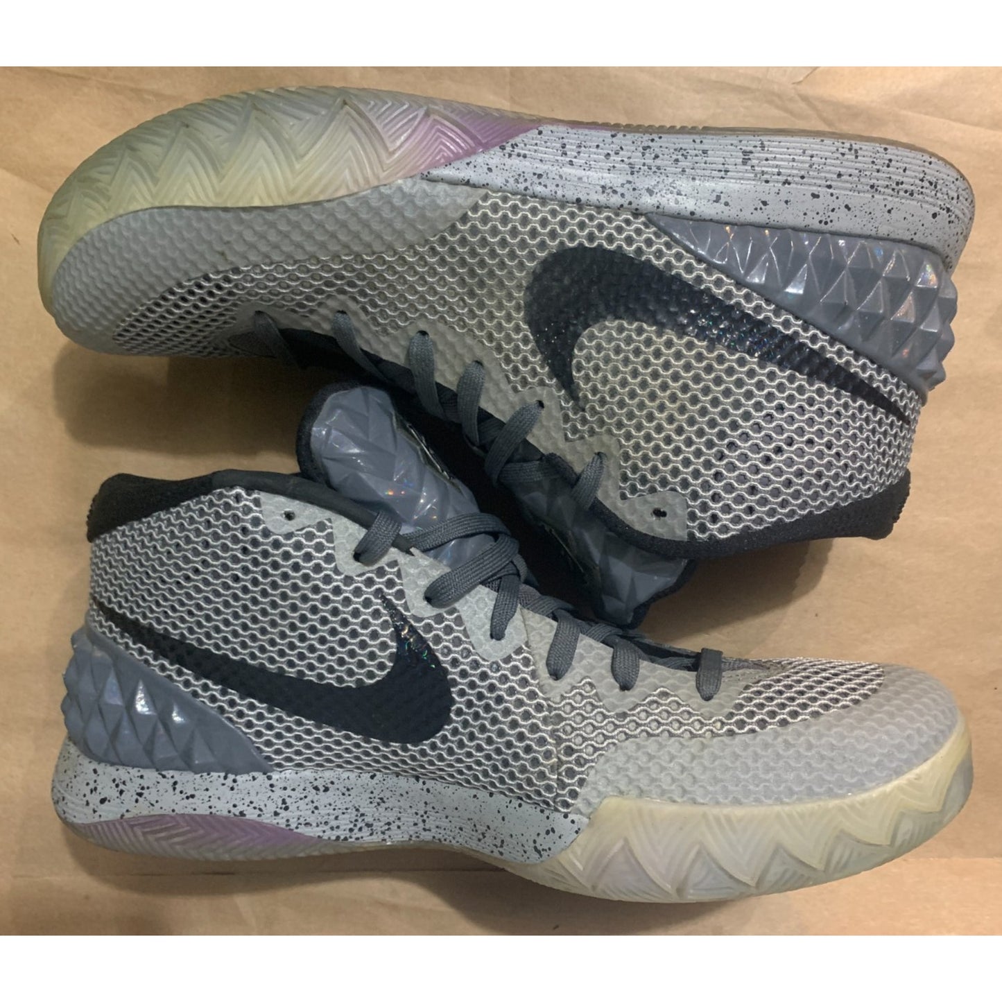 Nike Kyrie 1 All Star Dark Grey Pure Platinum 742547-090 Mens Size 11.5