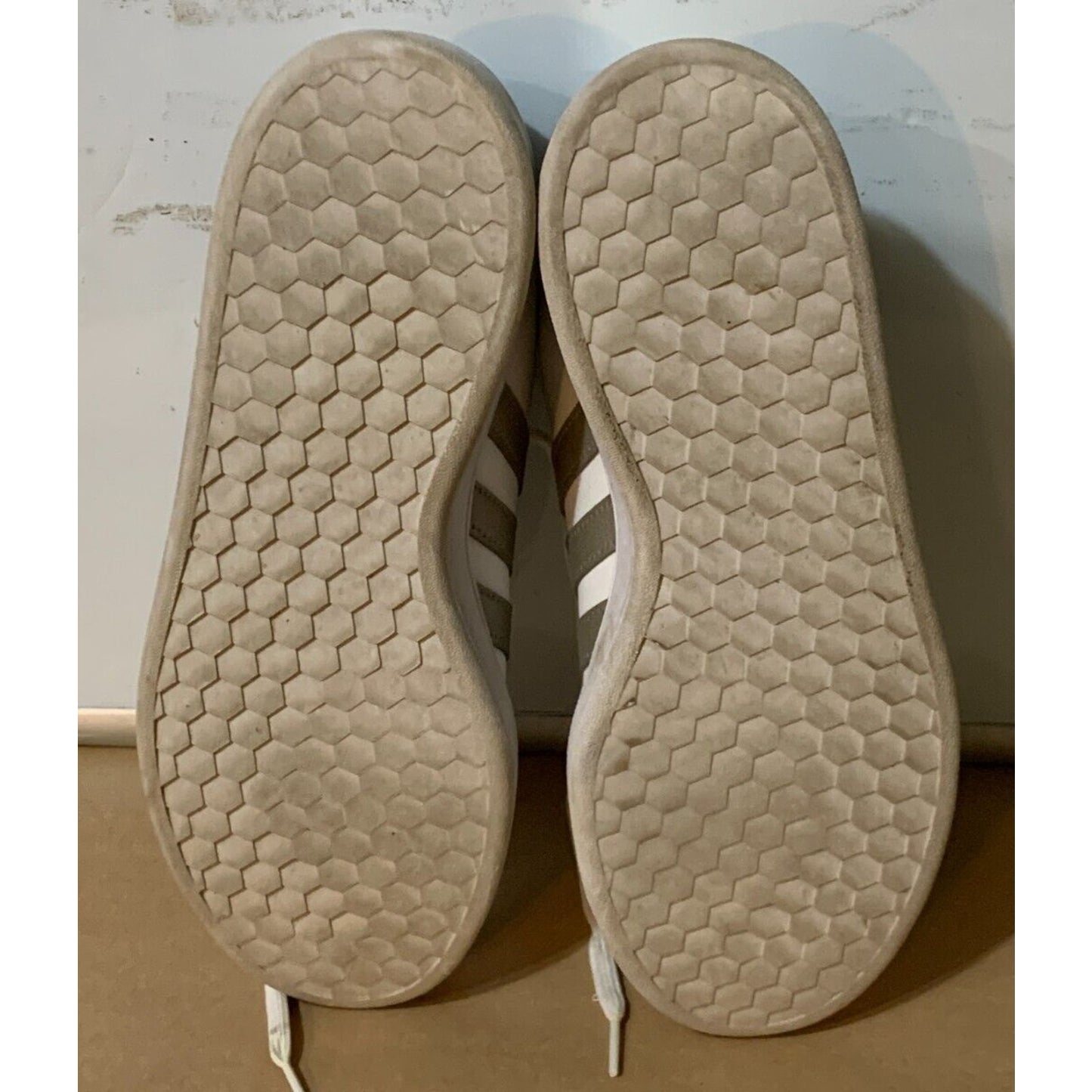 Adidas Superstar Sneakers Women 11 Metallic Cloudfoam White 28Y001