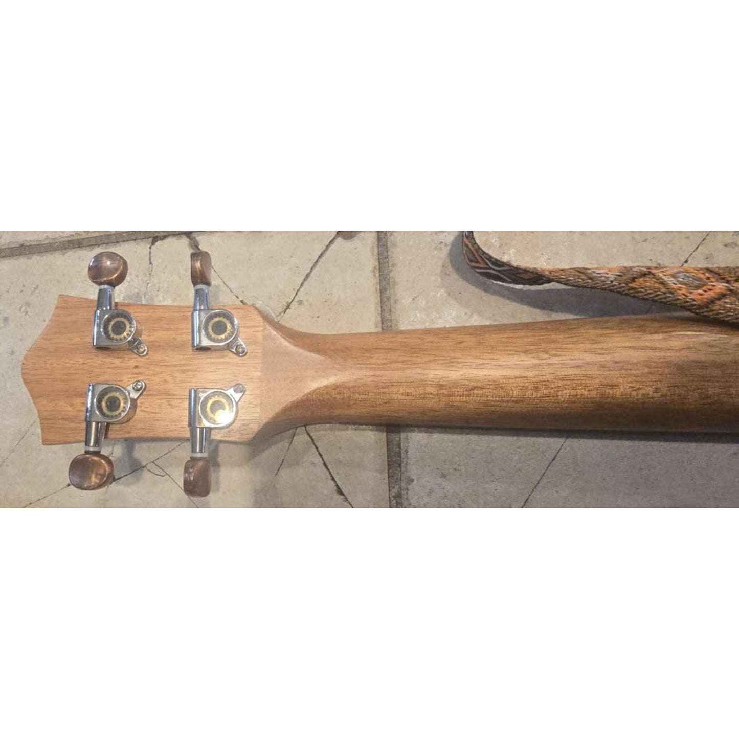 Donner DUT-1 26" Tenor Ukulele