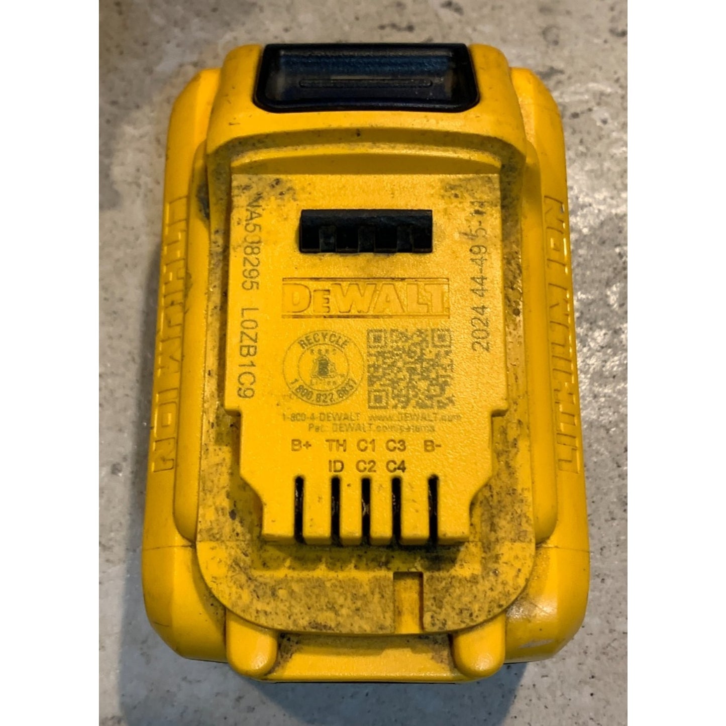 DeWalt DCB2108 20V XR Li-Ion POWERPACK Battery 8Ah