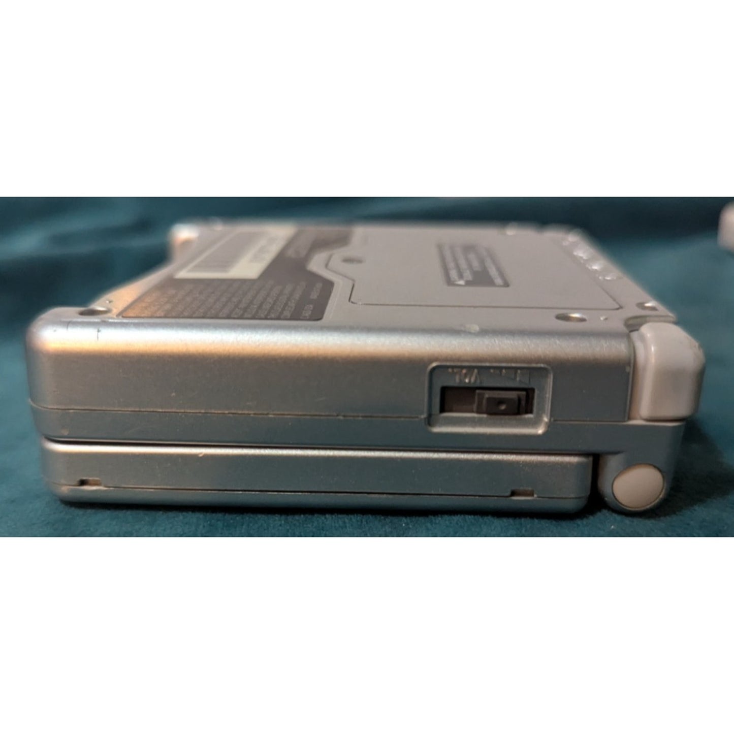 Nintendo Game Boy Advance SP