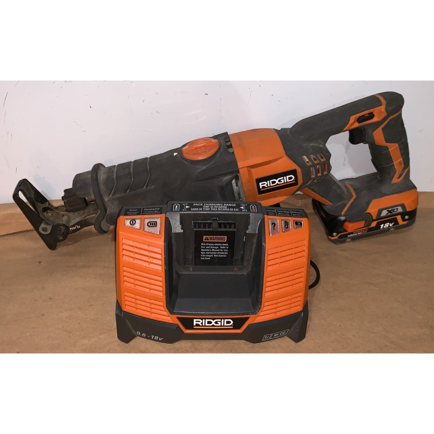 RIDGID 18V Cordless Reciprocating Saw R8641 With Charger & Battery