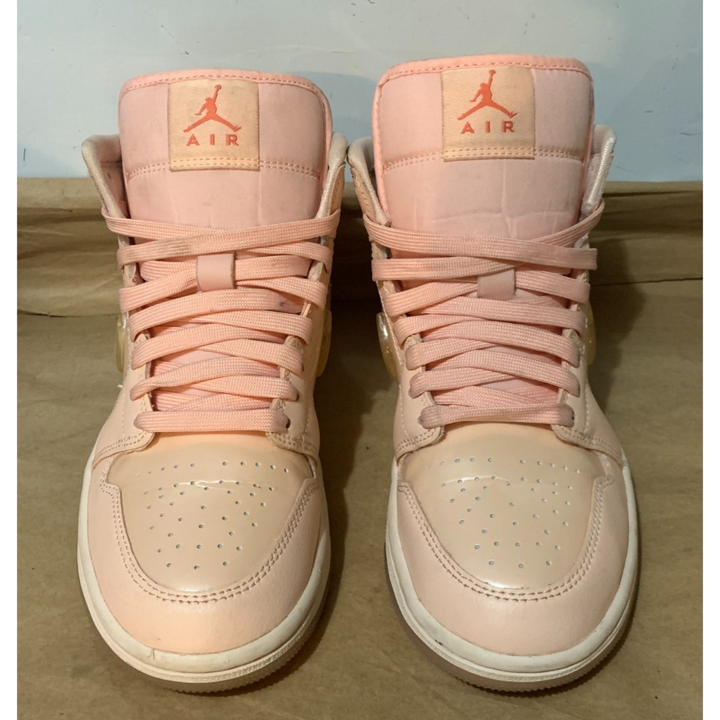 Nike Air Jordan 1 Mid Valentines Day Womens Size 7 Pink Athletic Shoes Sneakers