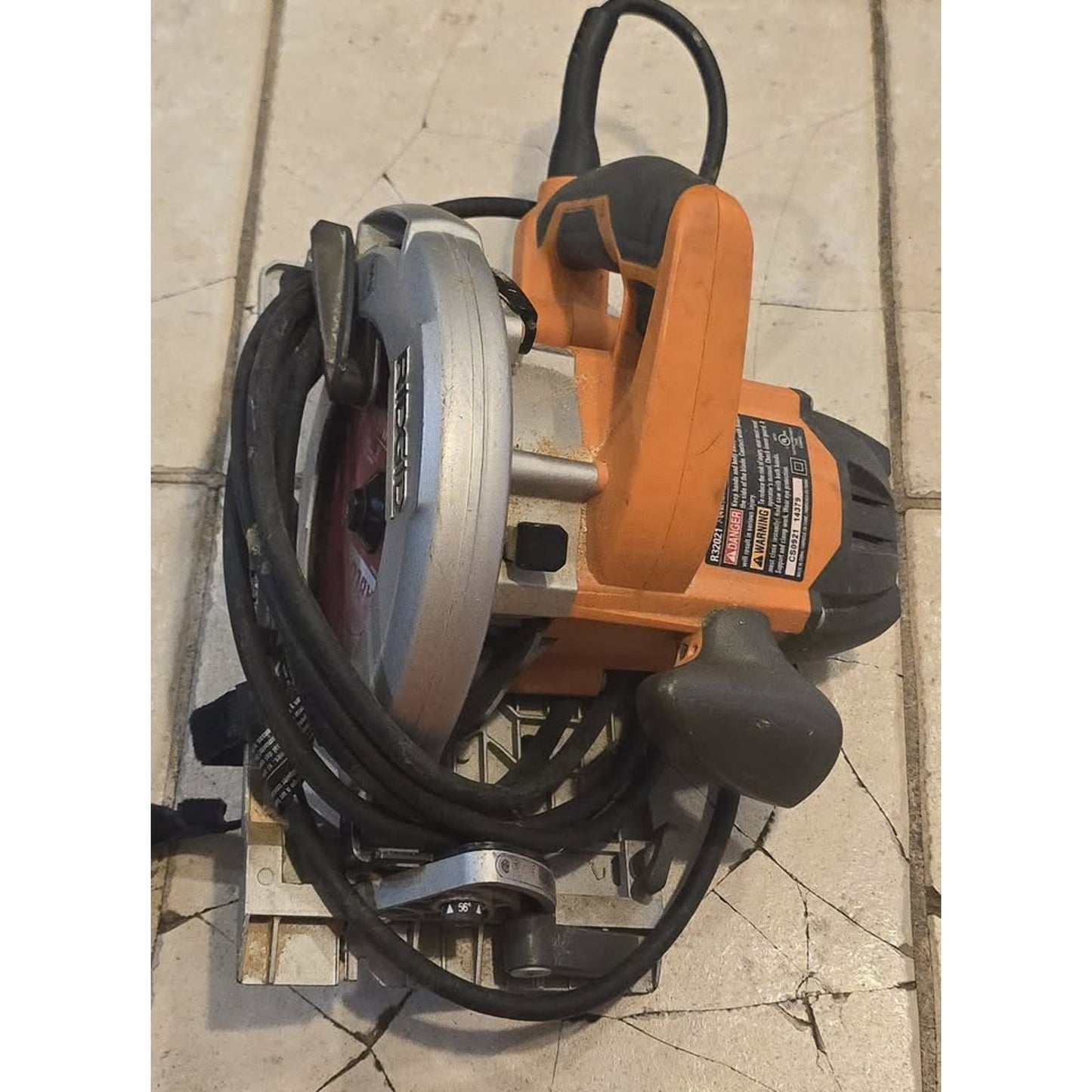 Ridgid 7-1/4" Corded Circular Saw / R32021 /