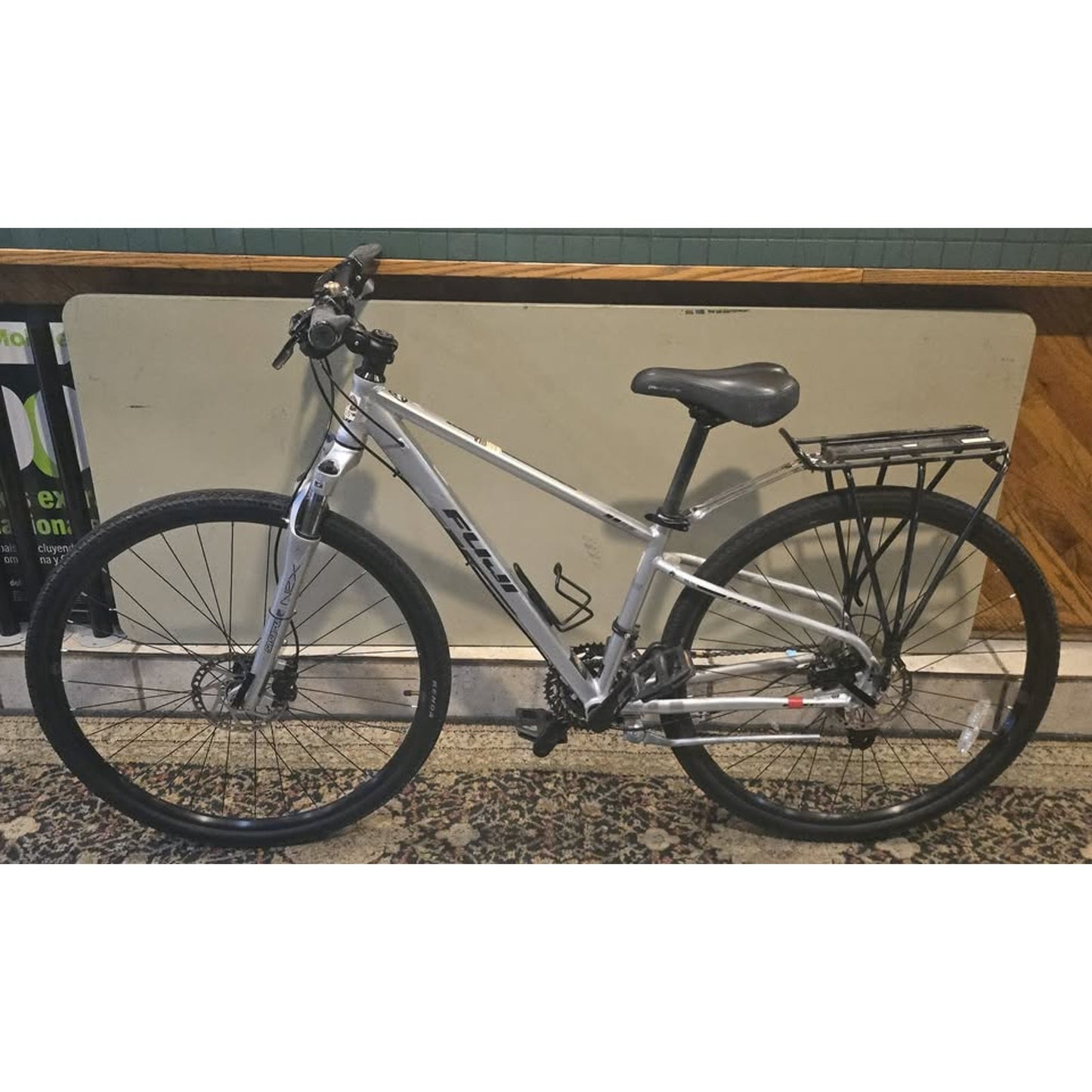 Fuji Traverse One 3 Hybrid Bike / 700Cm Wheels / 15" Frame / 18-Speed