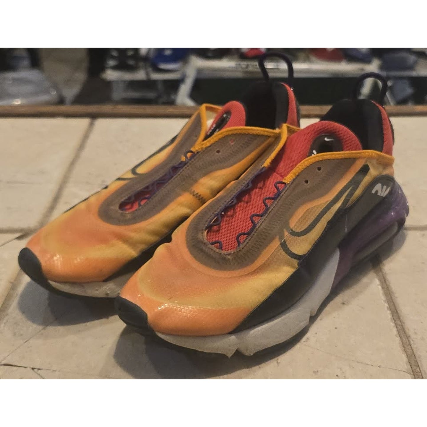 Nike Air Max 2090 Magma Orange / 9.5M / BV9977-800 /