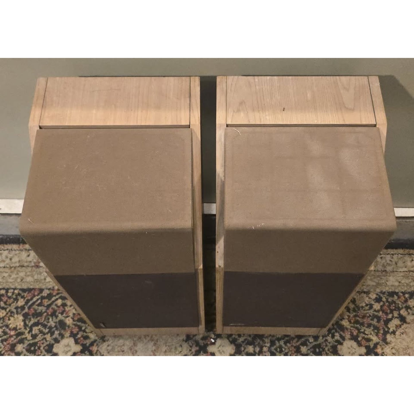 Bose 601 Series III Pair of Vintage Floor-Standing Stereo Speakers