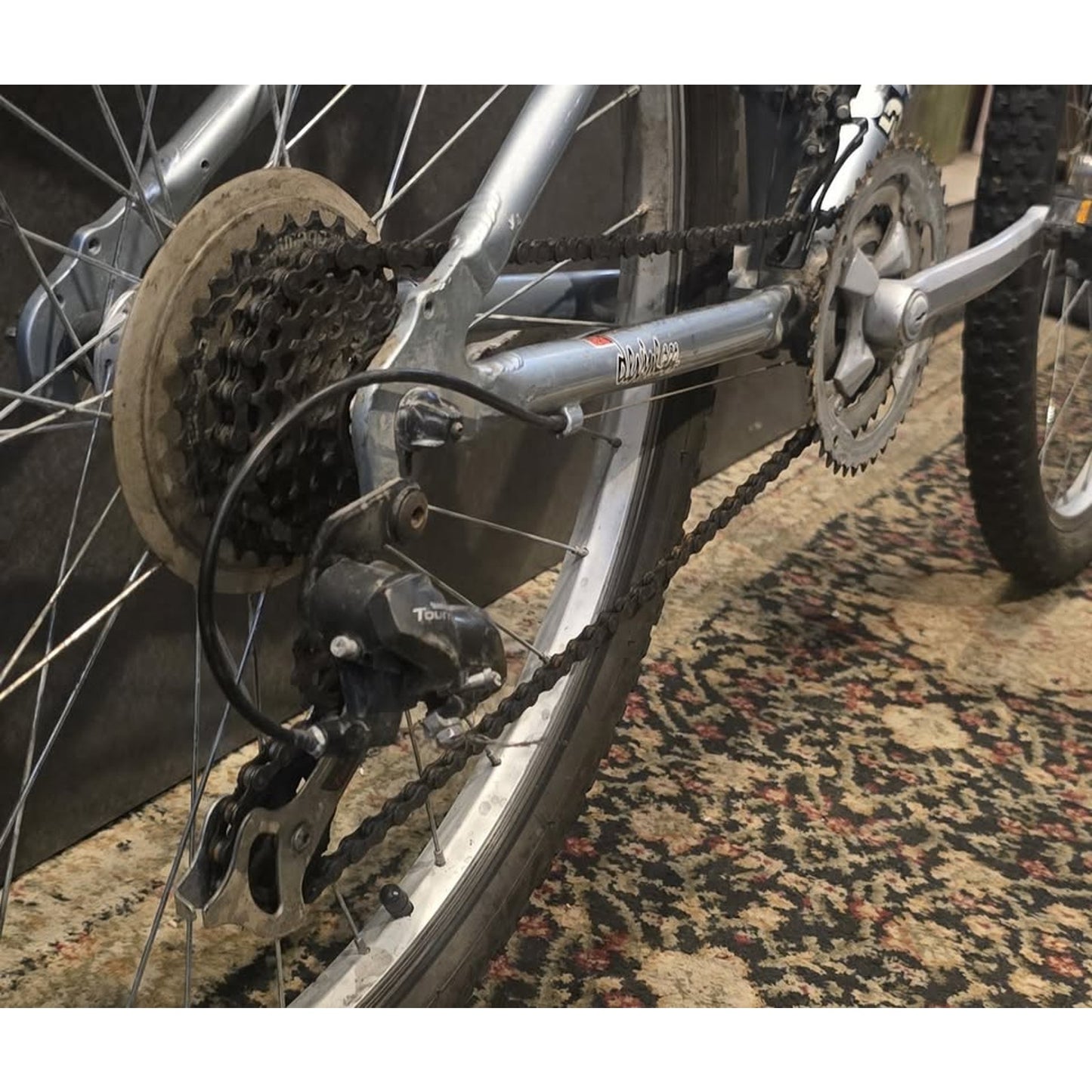 Diamondback Lustre 1 Mountain Bike / 26" Wheels / 15" Frame / 21-Speed /