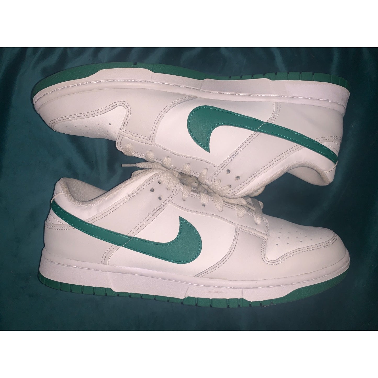 Nike Men's Dunk Low Retro Summit White Malachite Sneakers Size 11 US DV0831-107