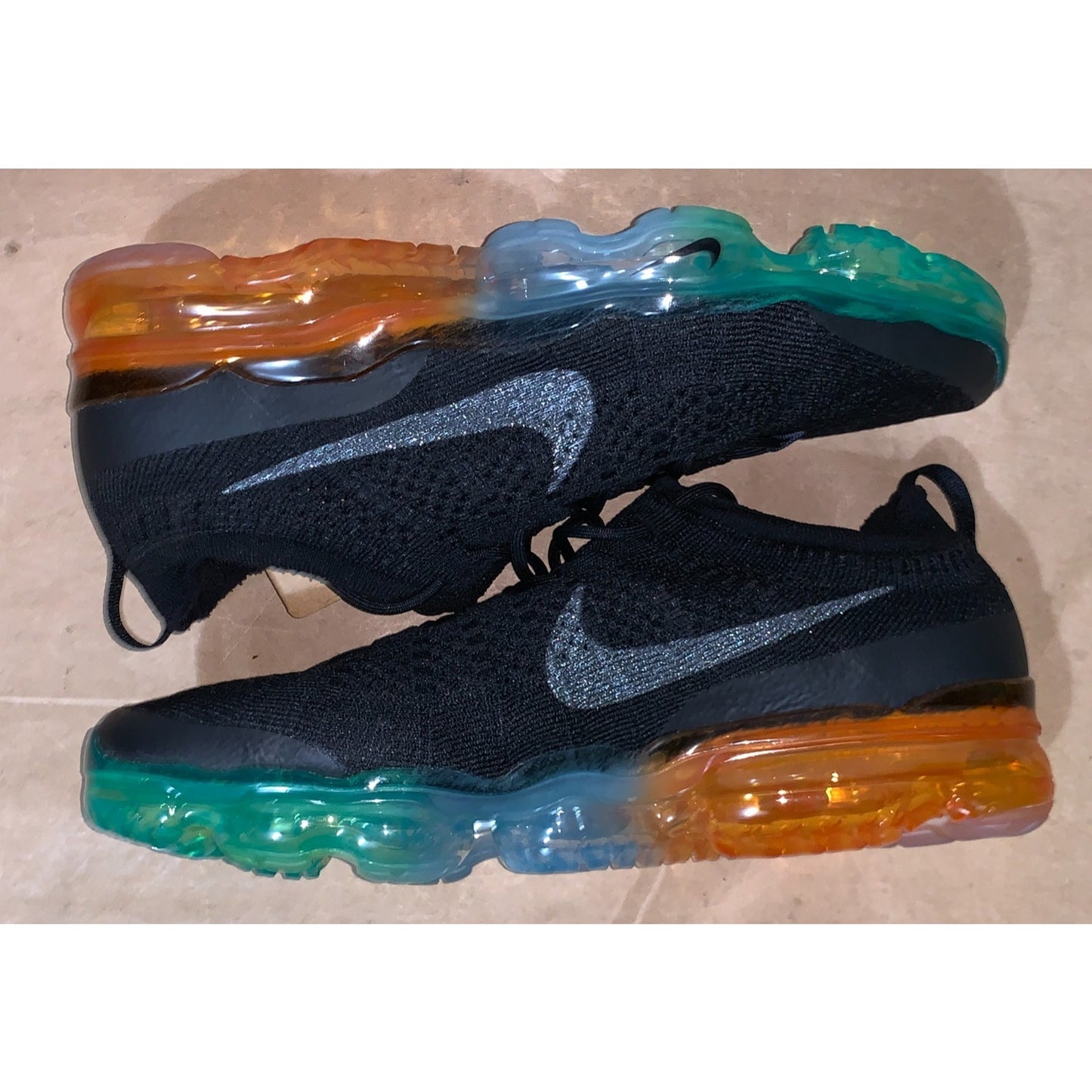 Nike Air Vapormax 2023 Flyknit Men's Size 10.5 Strike Shoes DV1678 014