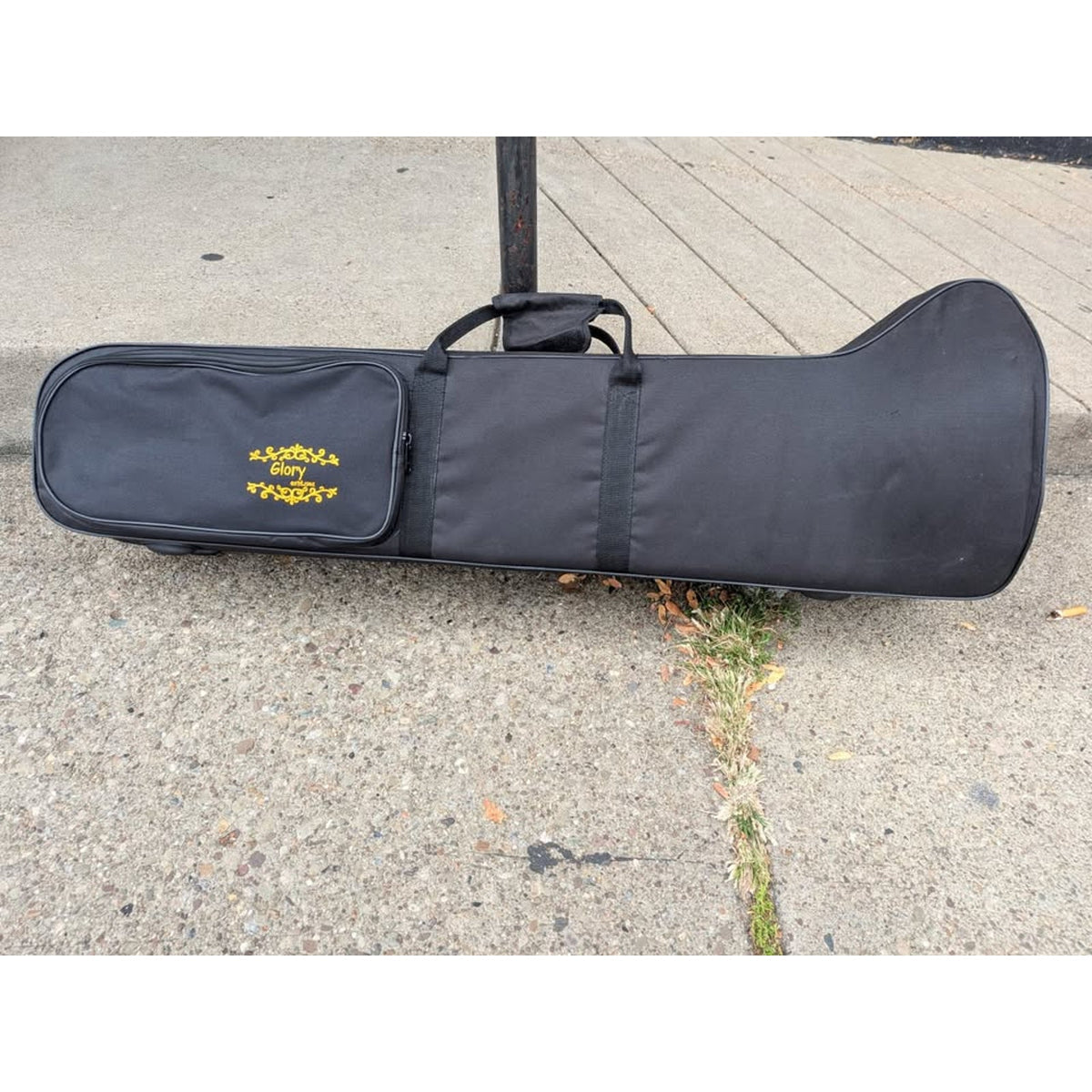 Glory GTD-2 B Flat Brass Trombone / Case/