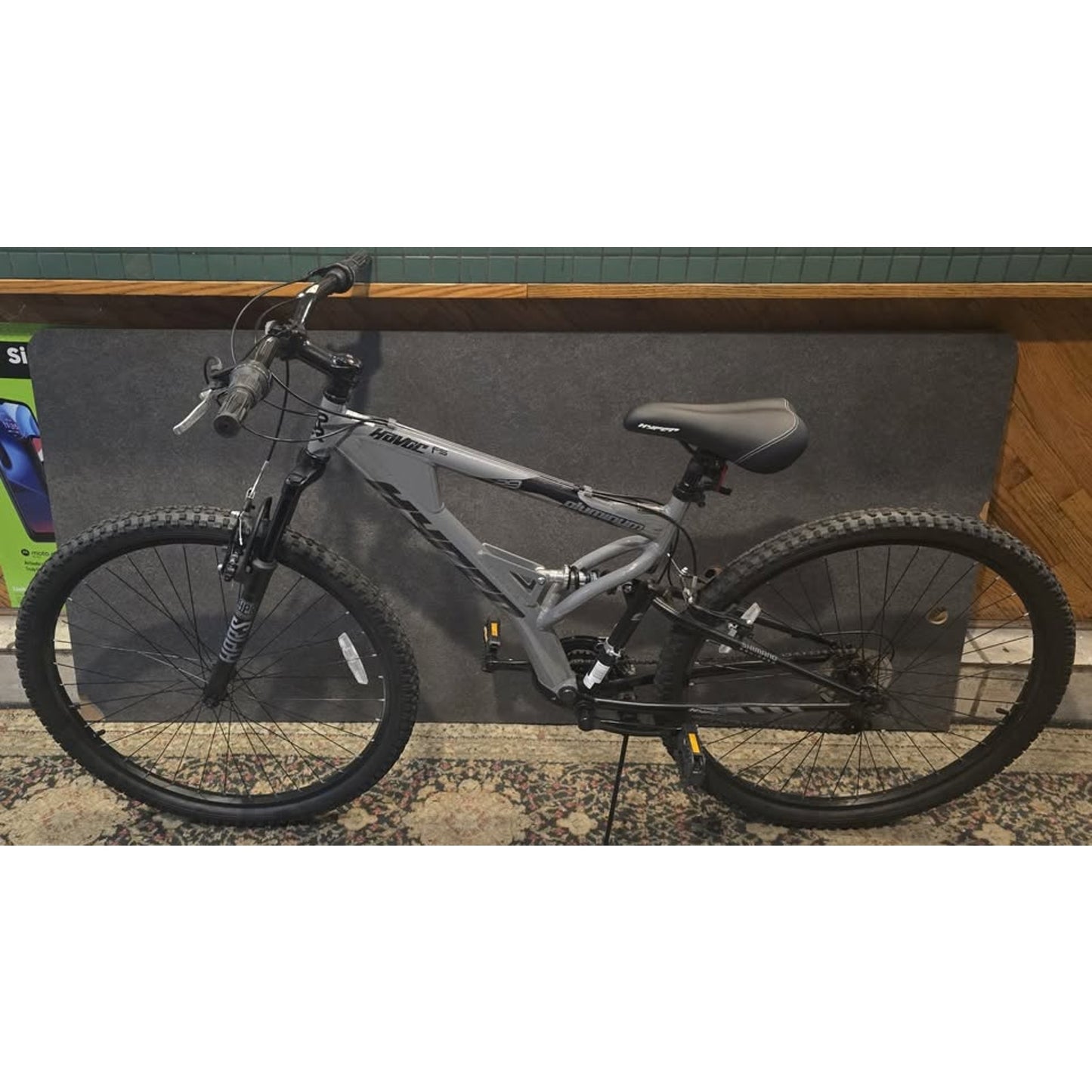 Hyper Havoc FS 29 Mountain Bike / 29" Wheels / 18" Frame / 21-Speed /