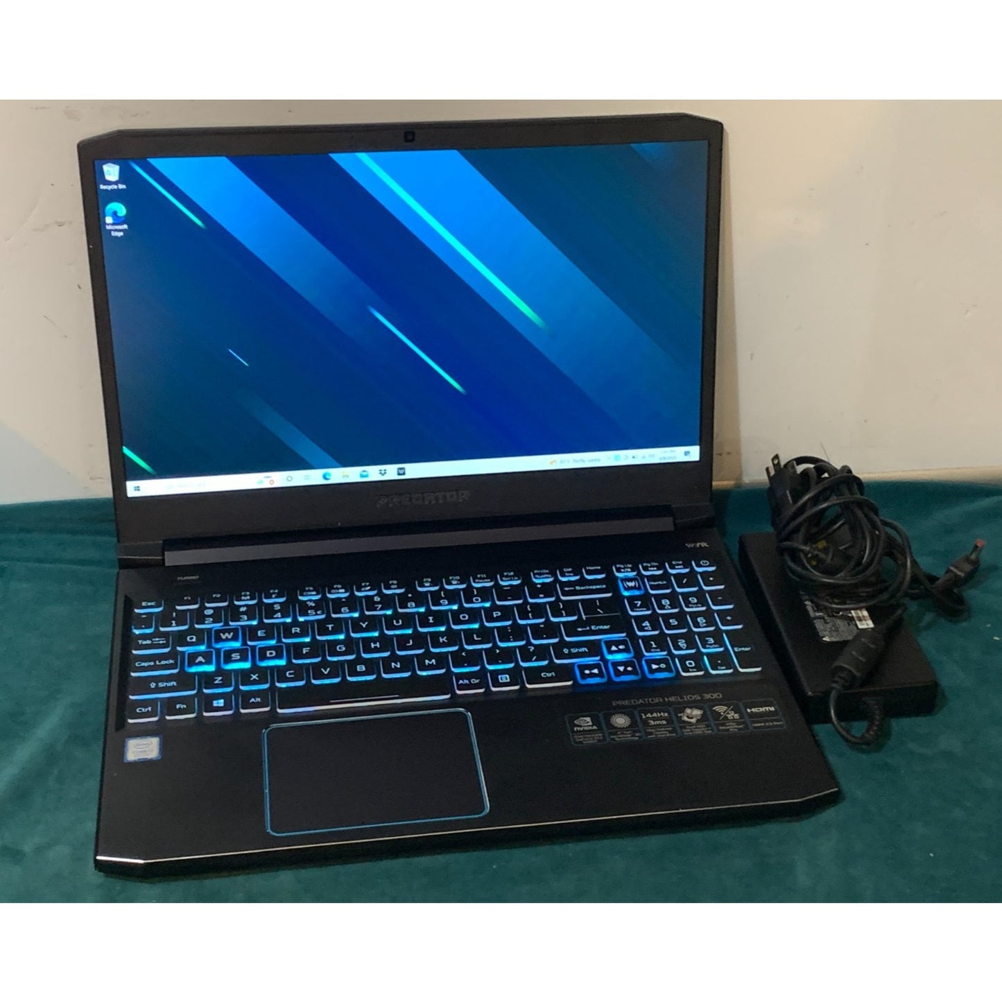 Acer Predator Helios 300 15.6" Gaming Laptop i7-7950H 16GB 512GB SSD GTX 1660 Ti