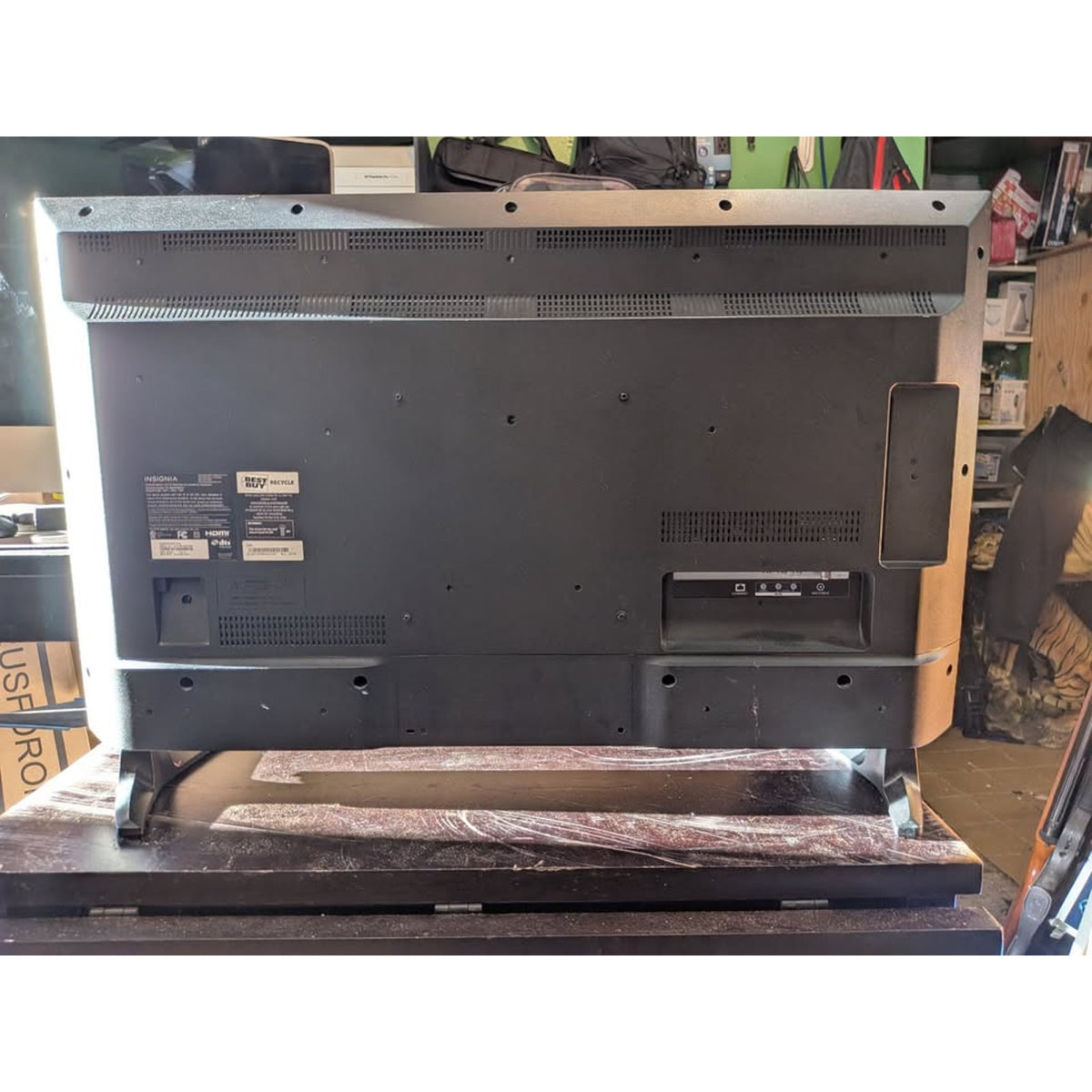 Insignia 40" LCD TV / NS-39DF510NA19
