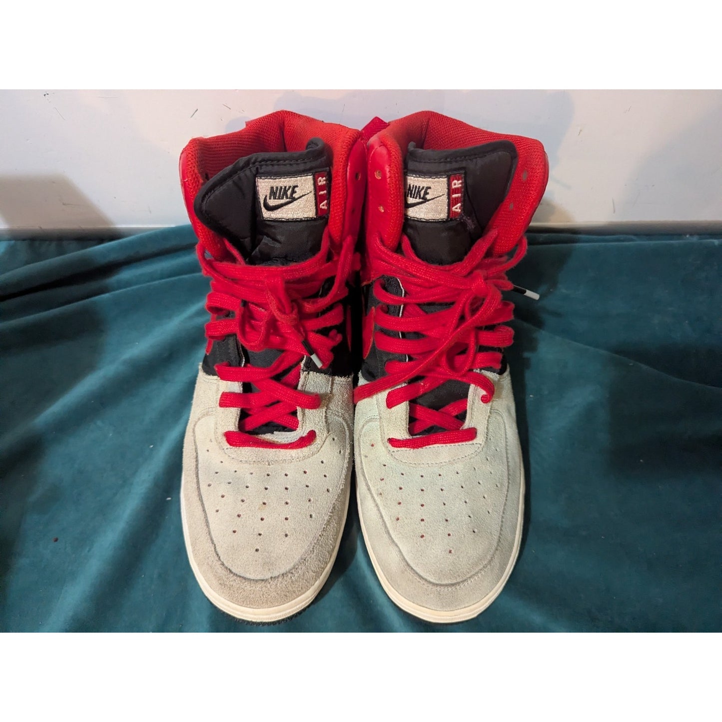 Nike Air Force 1 High 07 LV8 Wolf Grey-University Red SZ 11.5 [806403-007]