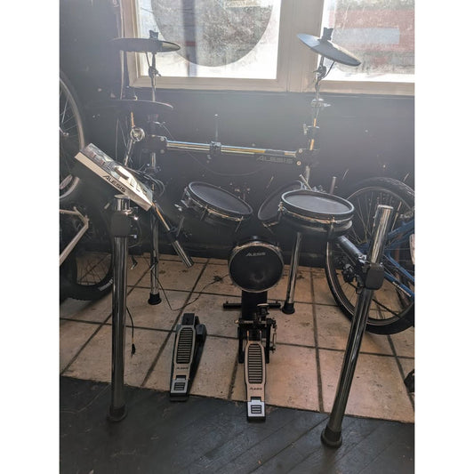 Alesis 8-Piece Command Mesh Electronic Drum Kit / COMMANDMESHKIT