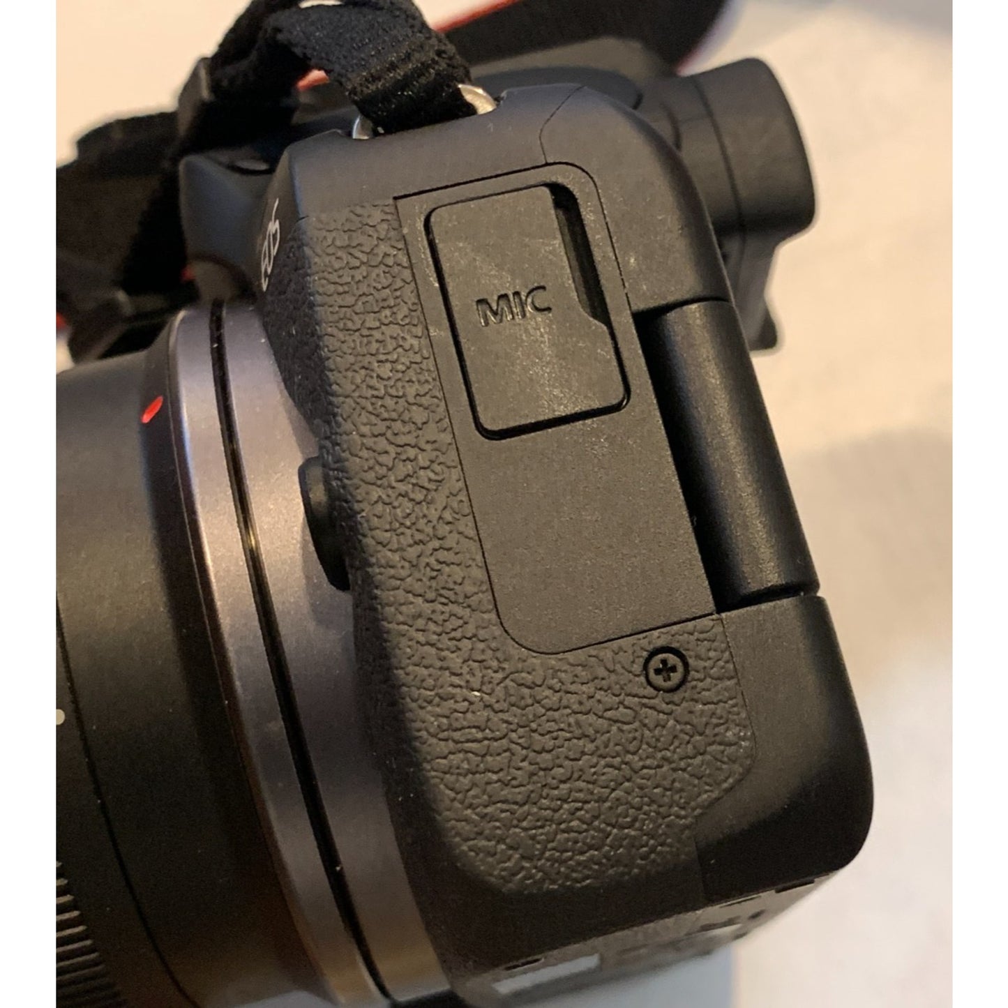 Canon EOS R50 Mirrorless Camera in Black w/ RF-S 18-45mm F4.5-6.3 IS STM Lens