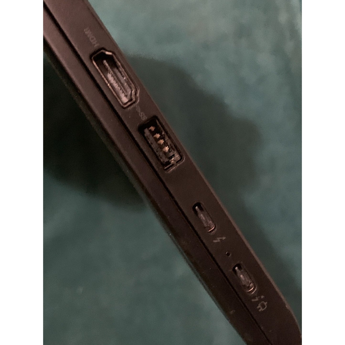 Lenovo ThinkPad X1 Carbon Gen 9, i5-1145G7, 16GB, 1TB SSD, Win 11