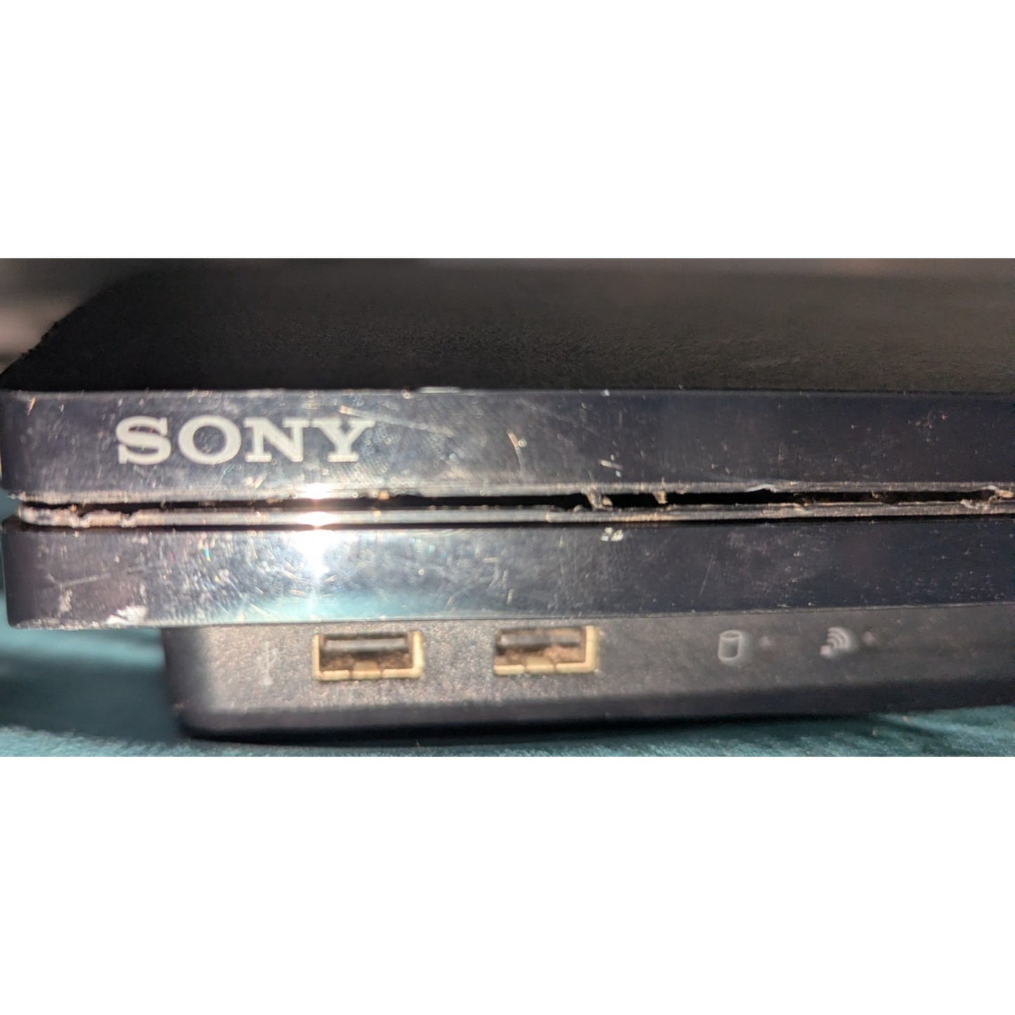 Sony PlayStation 3 Slim 120GB Console Only (Cosmetic damage)