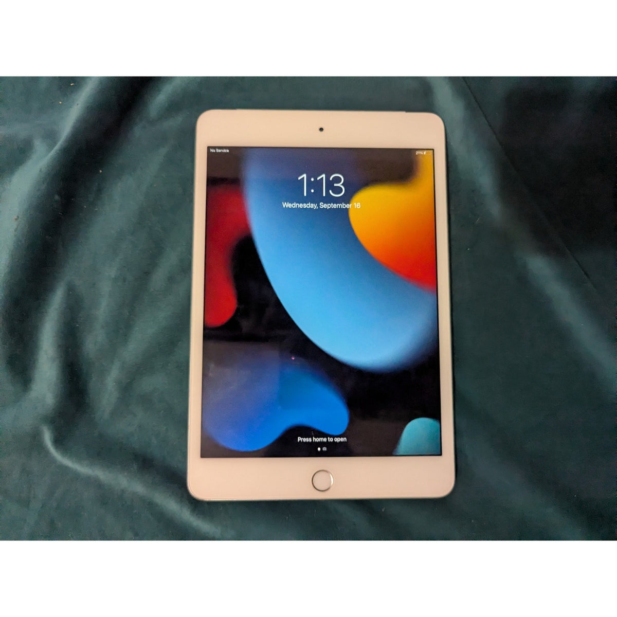 Apple iPad Mini 4 A1550 16GB Wi-Fi + Cellular