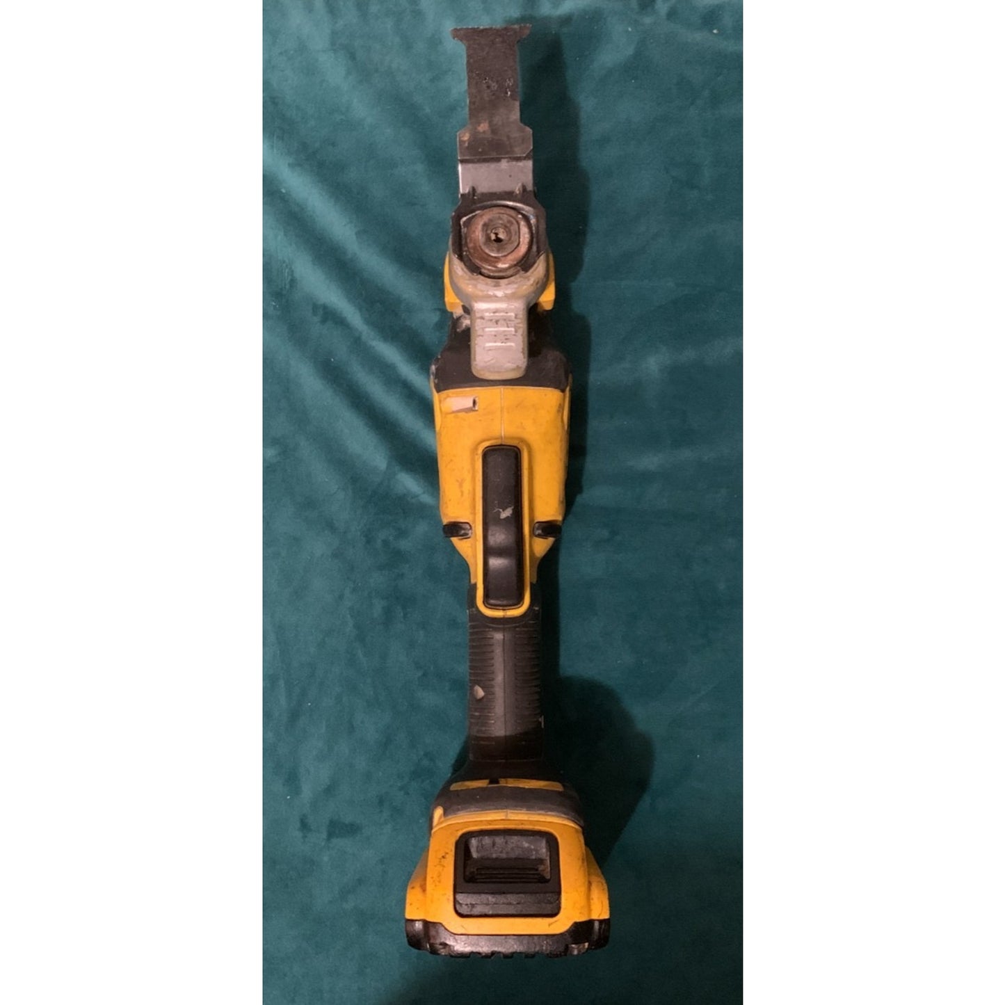 DEWALT DCS356 20V Max XR Brushless Cordless Multi-Tool Oscillating with Battery