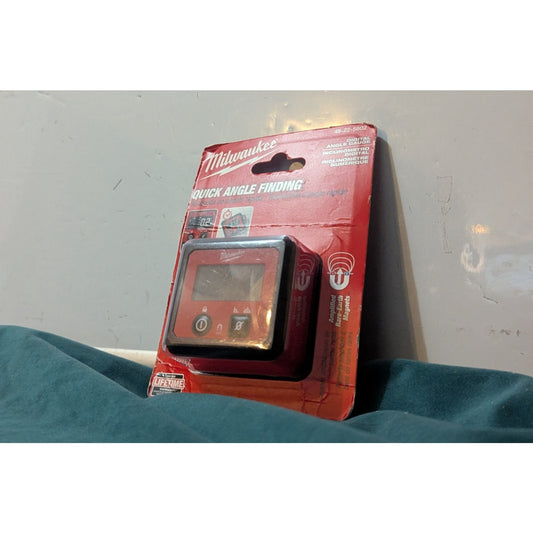Milwaukee Digital Quick Angle Finder